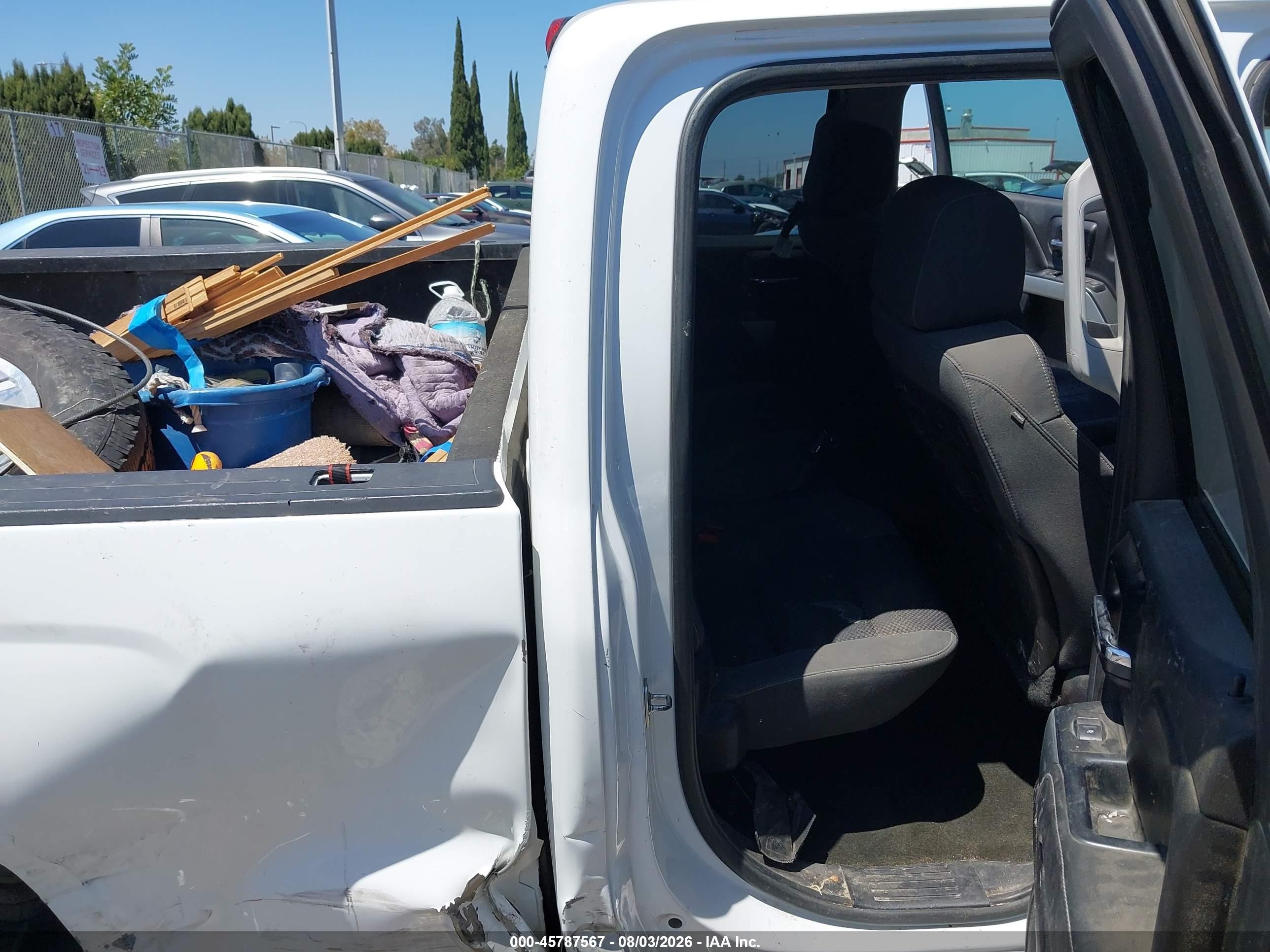 2014 Chevrolet Silverado 1500 Lt White vin: 1GCVKREC1EZ102675