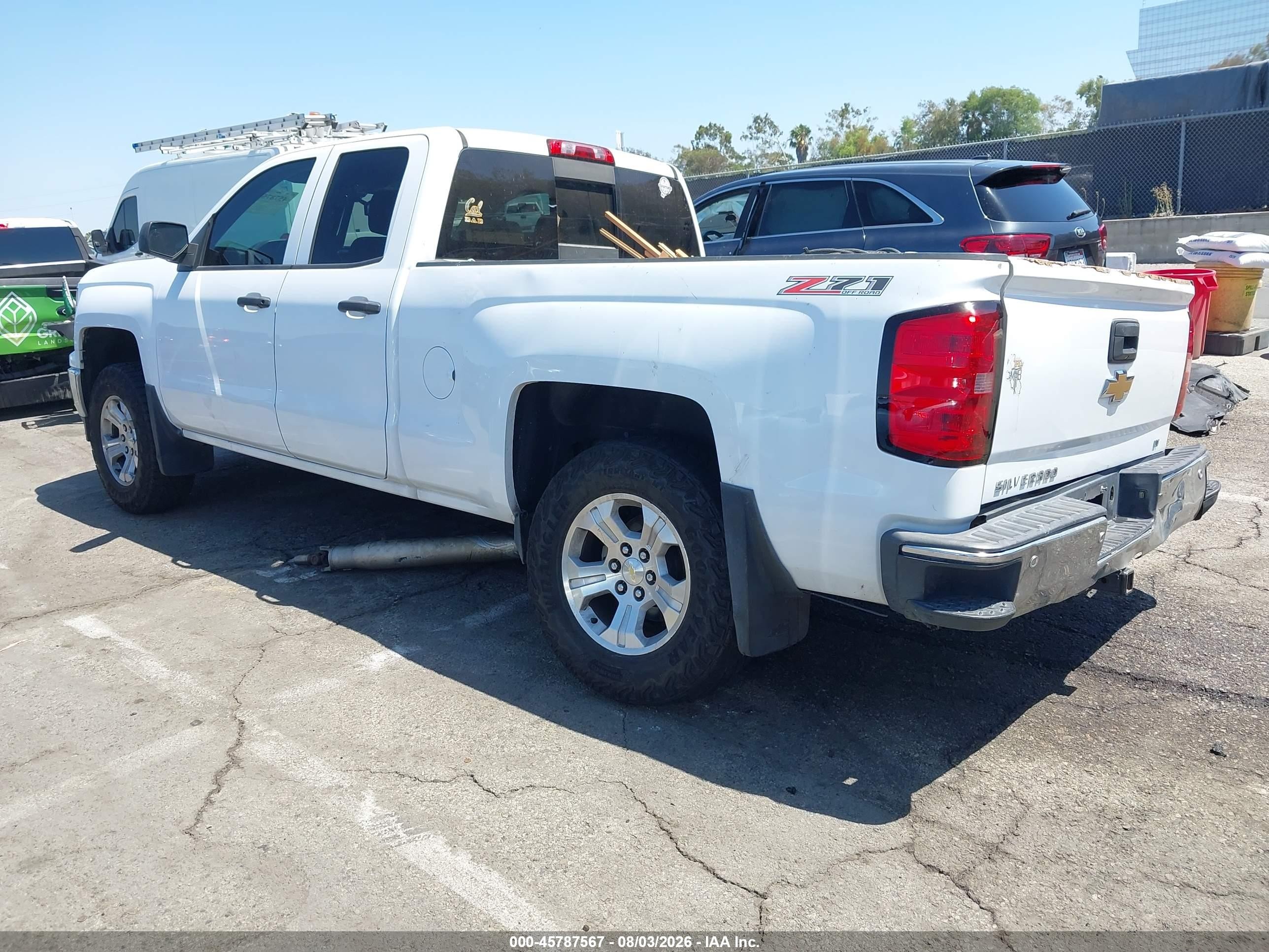 2014 Chevrolet Silverado 1500 Lt White vin: 1GCVKREC1EZ102675