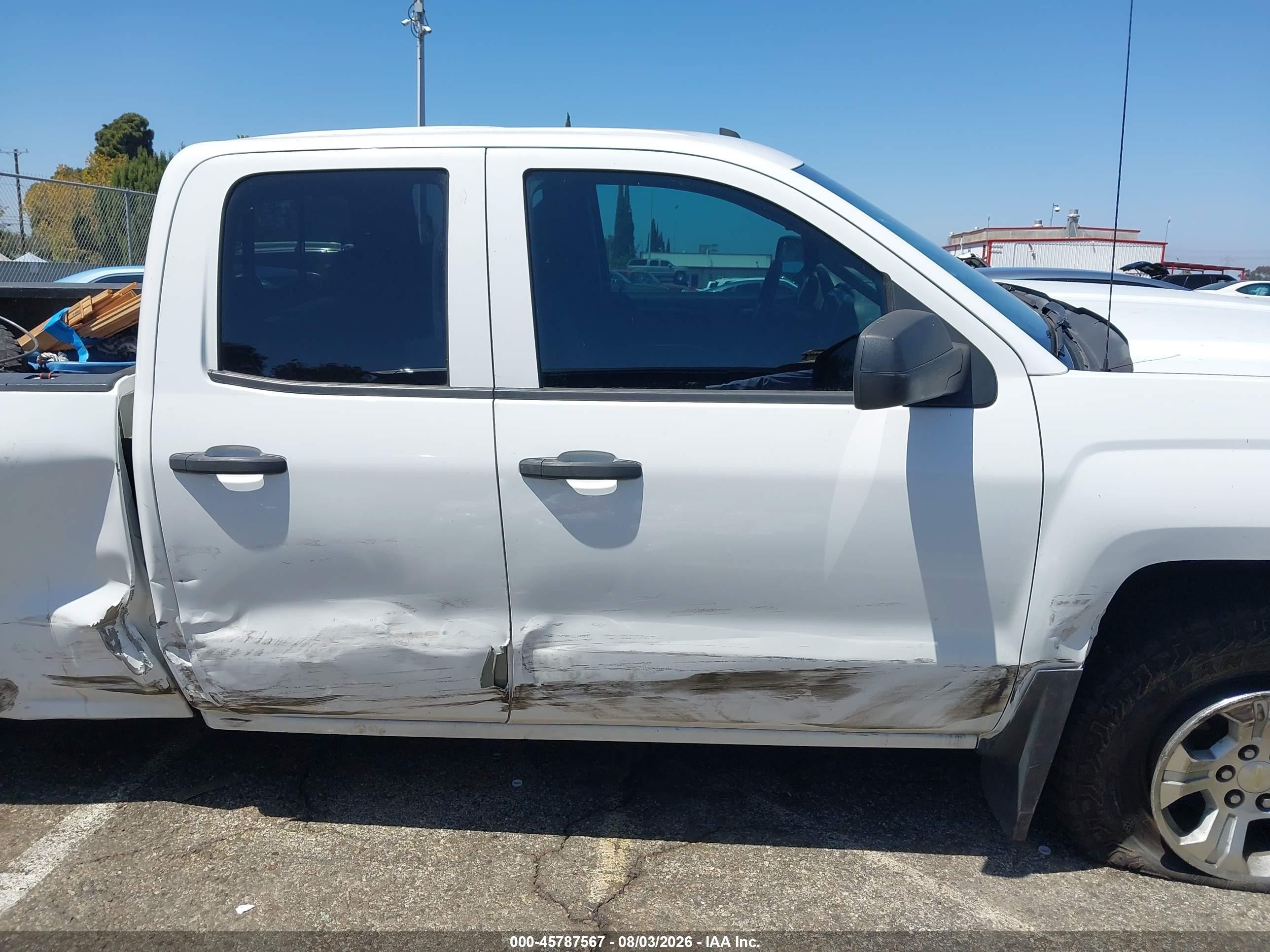 2014 Chevrolet Silverado 1500 Lt White vin: 1GCVKREC1EZ102675