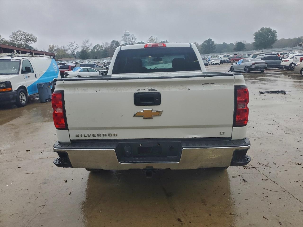 2015 Chevrolet Silverado K1500 Lt White vin: 1GCVKREC1FZ369137