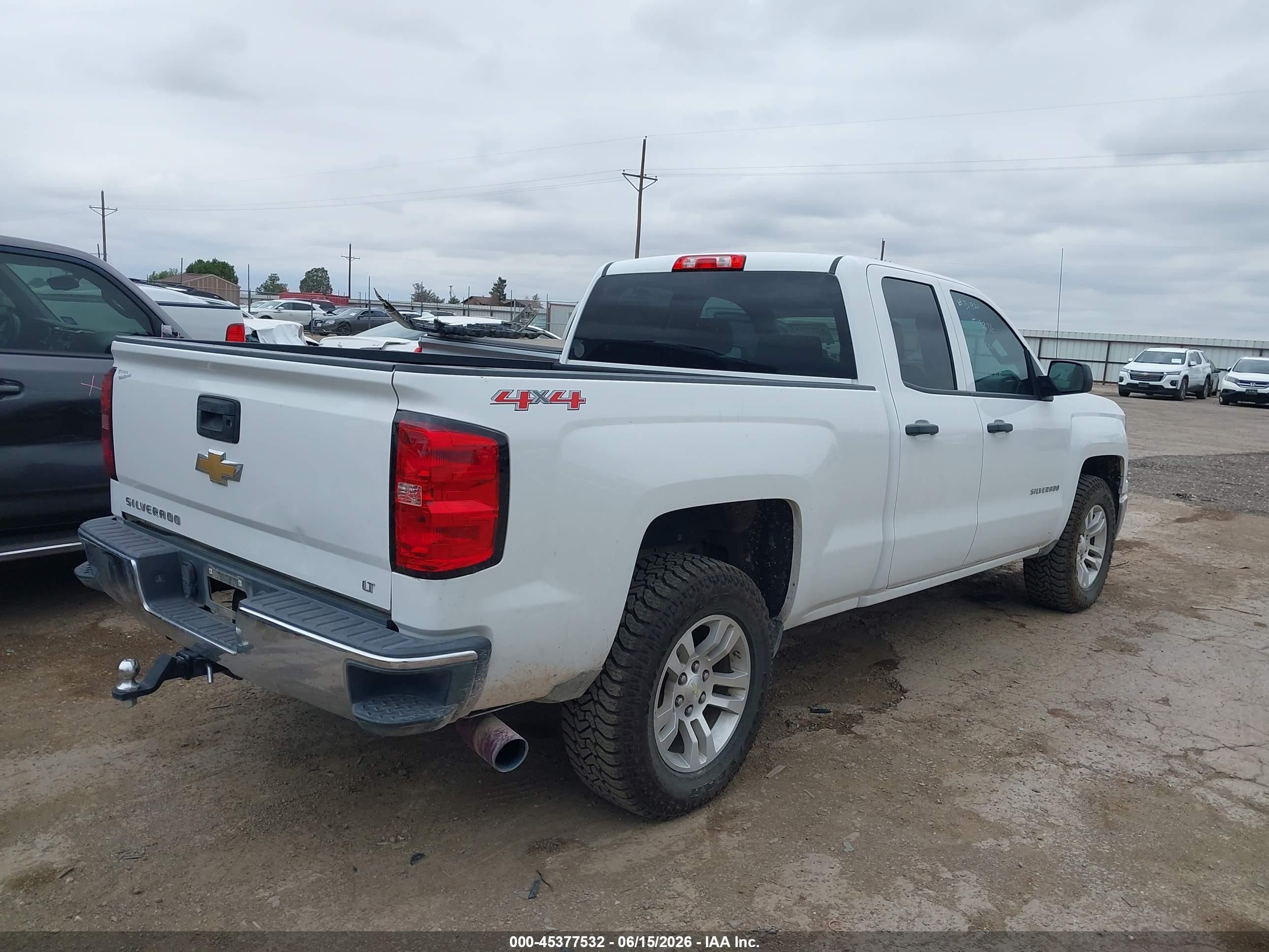 2014 Chevrolet Silverado 1500 Lt White vin: 1GCVKREC2EZ191026