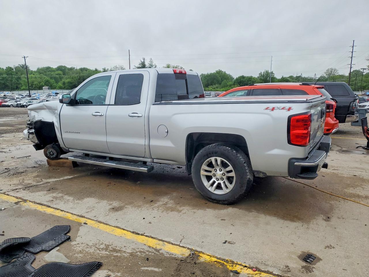 2014 Chevrolet Silverado K1500 Lt Silver vin: 1GCVKREC2EZ332953