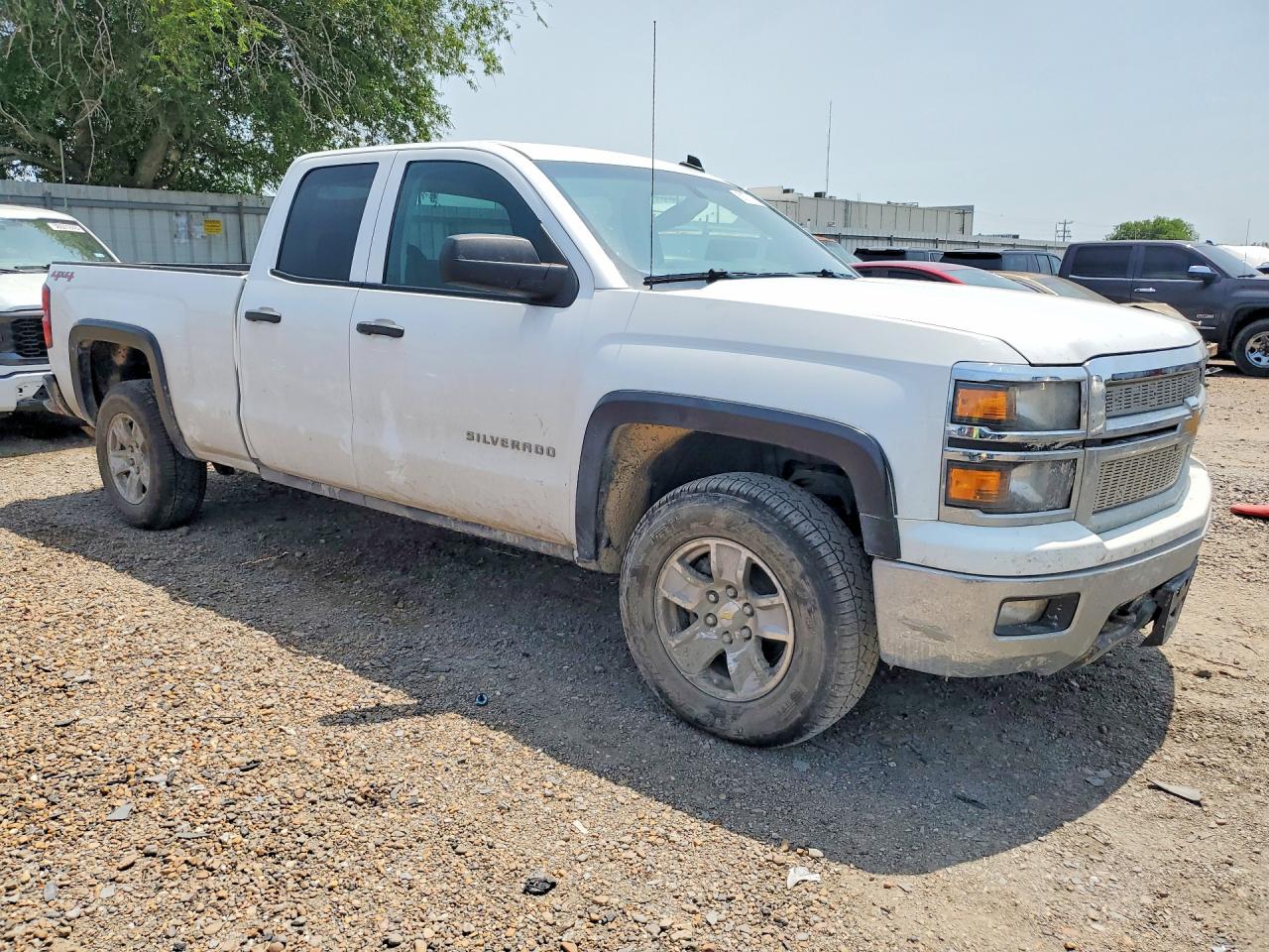 2014 Chevrolet Silverado K1500 Lt White vin: 1GCVKREC2EZ347615