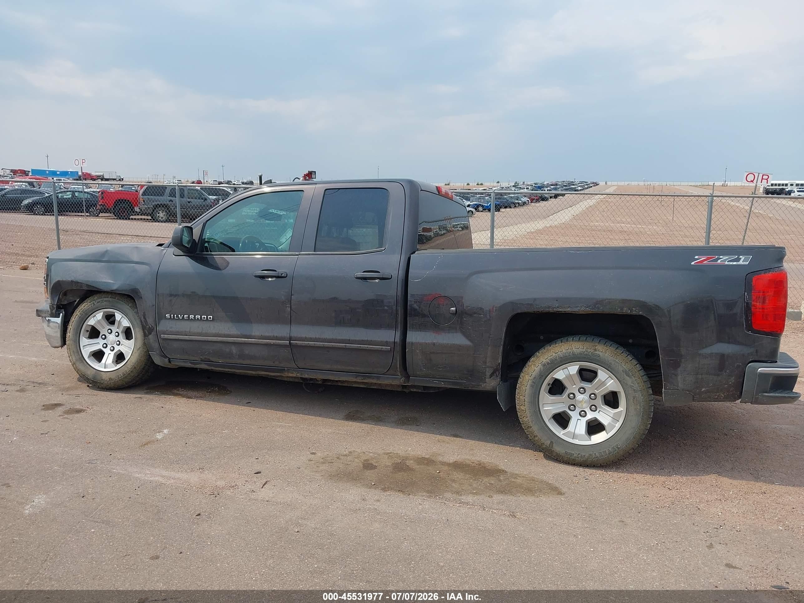 2015 Chevrolet Silverado 1500 Lt Серый vin: 1GCVKREC2FZ148078