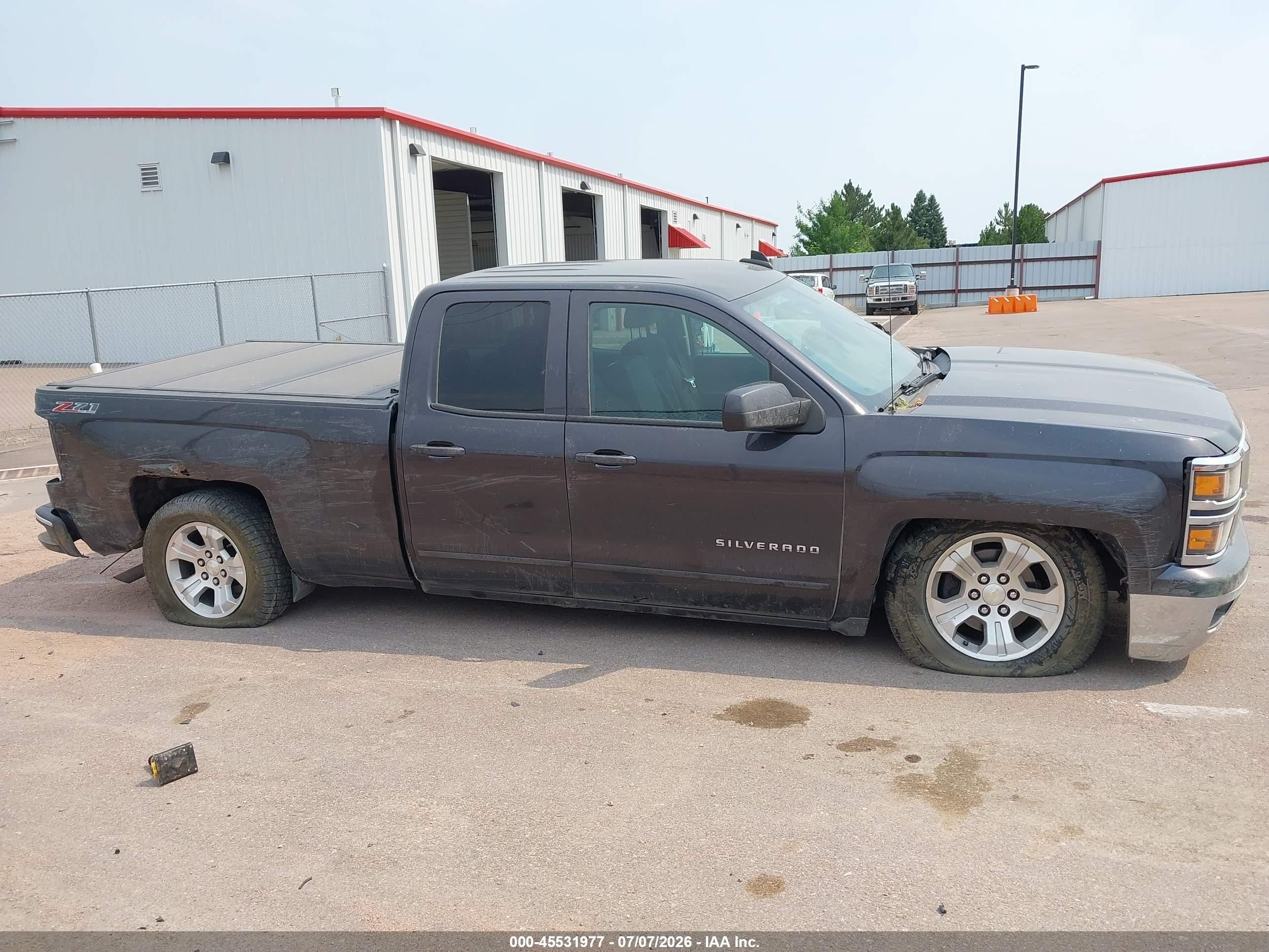 2015 Chevrolet Silverado 1500 Lt Серый vin: 1GCVKREC2FZ148078
