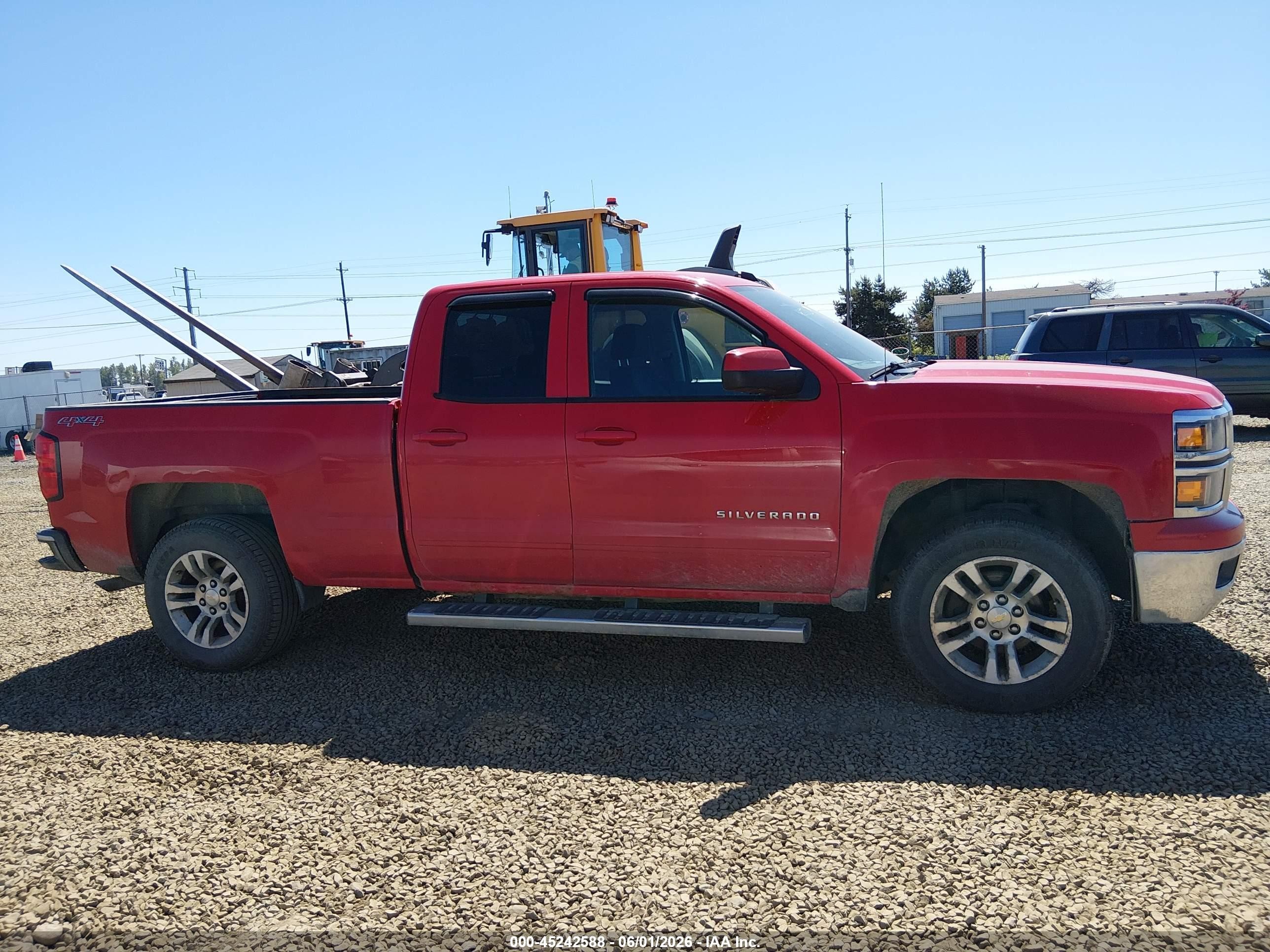 2015 Chevrolet Silverado 1500 1lt Красный vin: 1GCVKREC2FZ166600