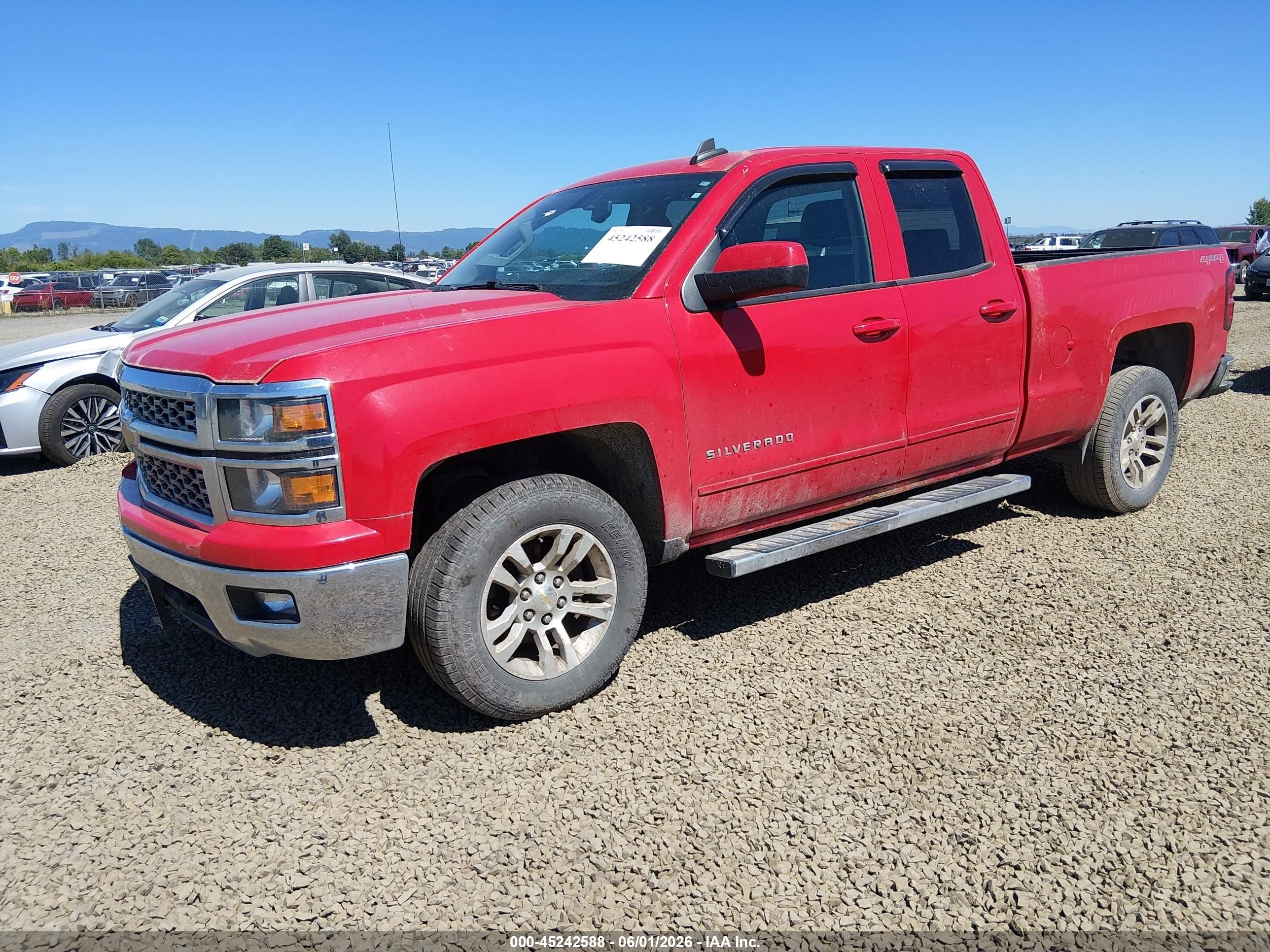 2015 Chevrolet Silverado 1500 1lt Красный vin: 1GCVKREC2FZ166600
