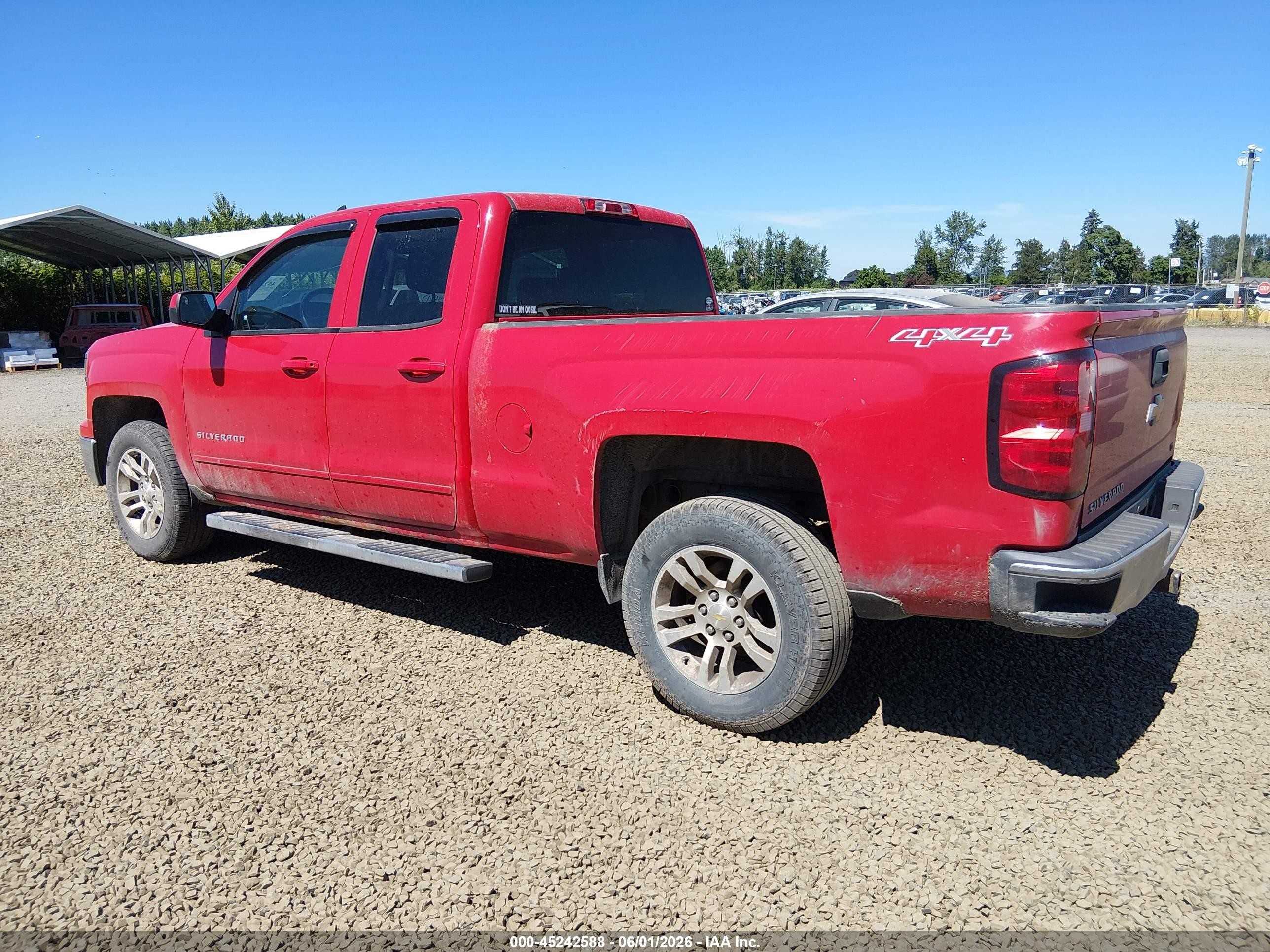 2015 Chevrolet Silverado 1500 1lt Красный vin: 1GCVKREC2FZ166600