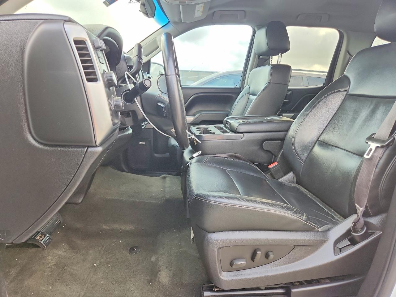 2015 Chevrolet Silverado K1500 Lt Белый vin: 1GCVKREC2FZ176897