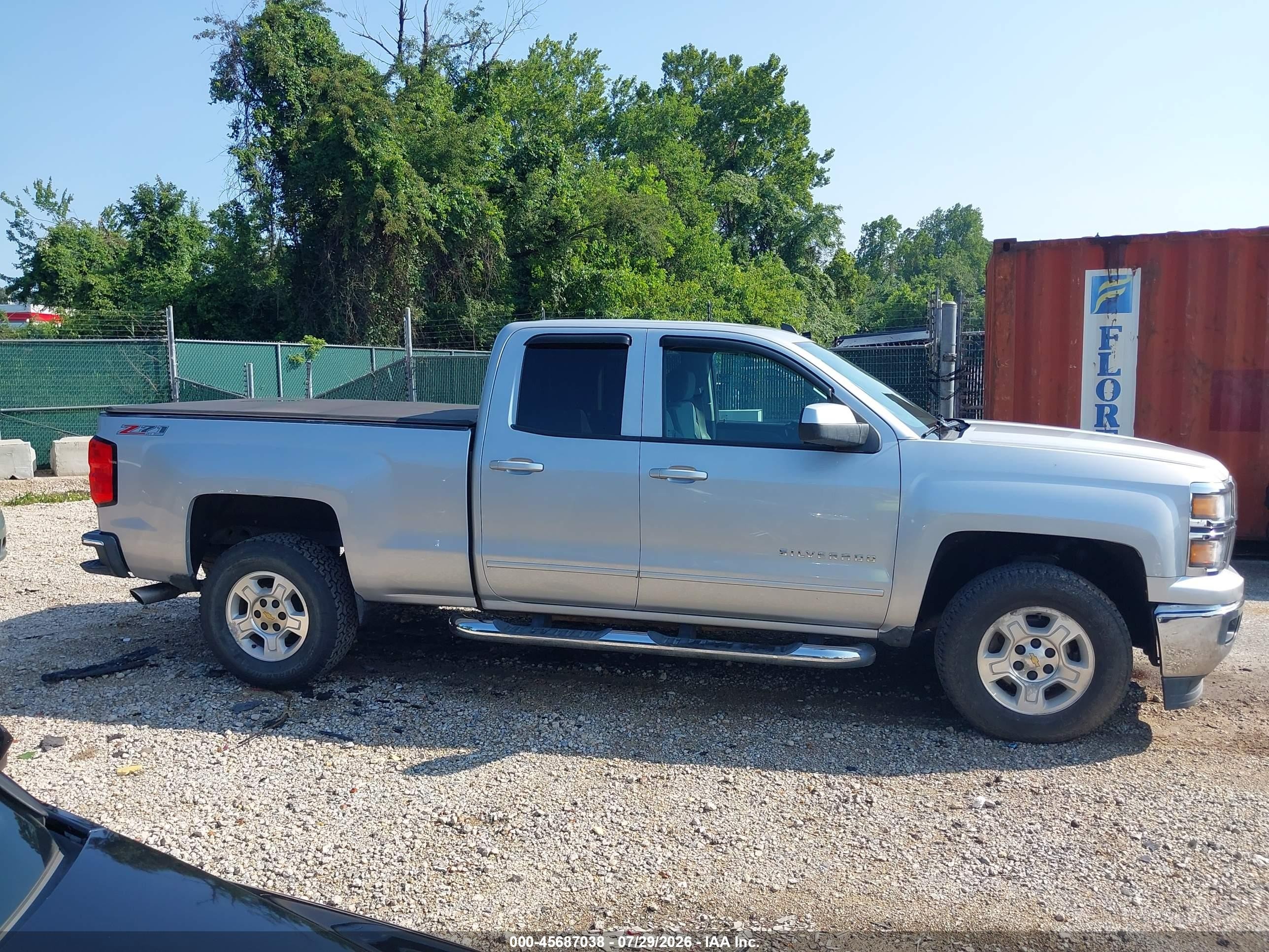 2015 Chevrolet Silverado 1500 Lt Silver vin: 1GCVKREC2FZ221207