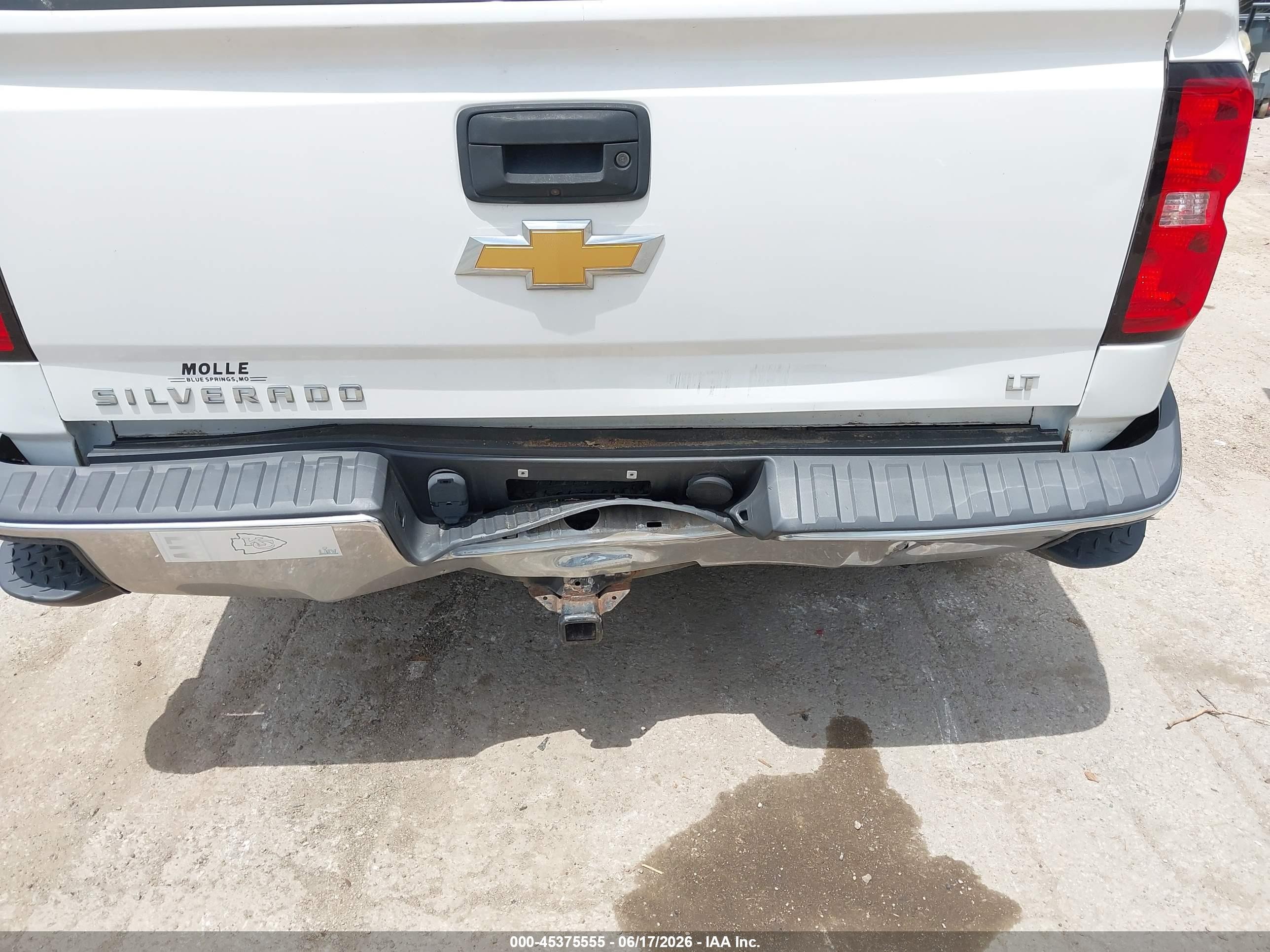 2015 Chevrolet Silverado 1500 Lt Белый vin: 1GCVKREC2FZ230666