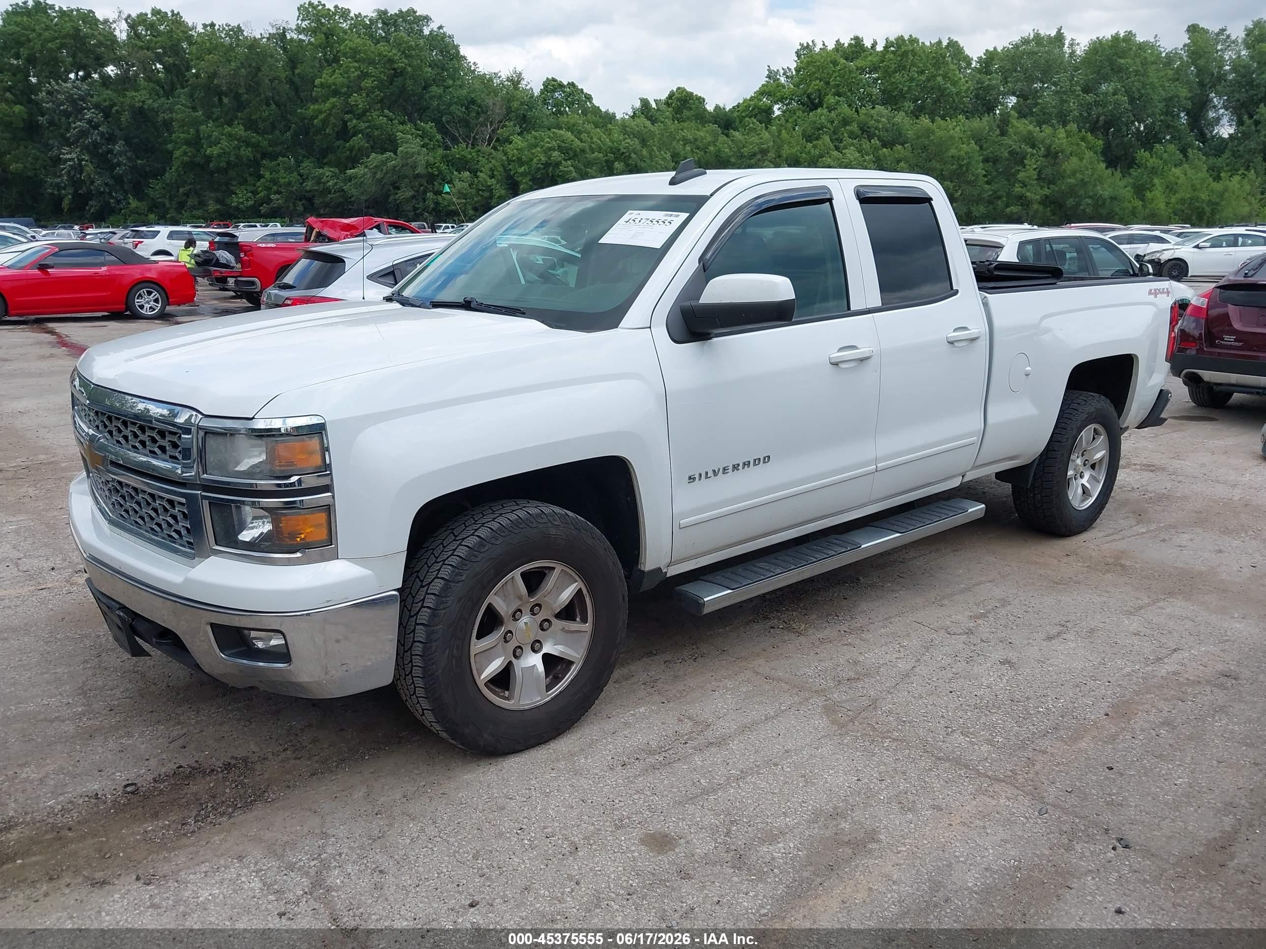 2015 Chevrolet Silverado 1500 Lt Белый vin: 1GCVKREC2FZ230666