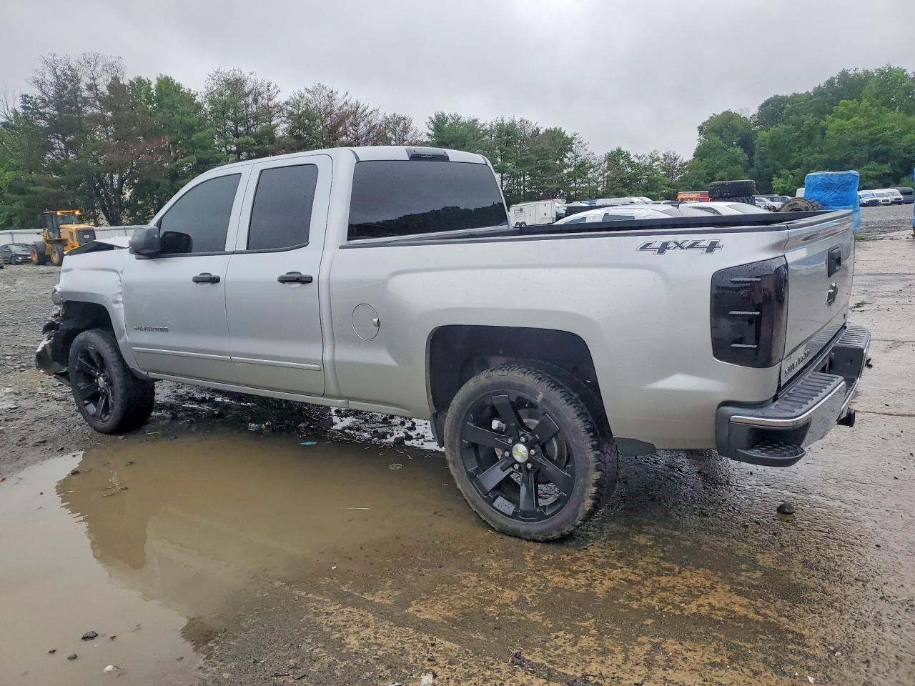 2015 Chevrolet Silverado K1500 Lt Silver vin: 1GCVKREC2FZ242302