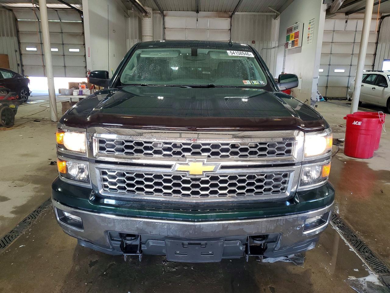 2015 Chevrolet Silverado K1500 Lt Зеленый vin: 1GCVKREC2FZ249573