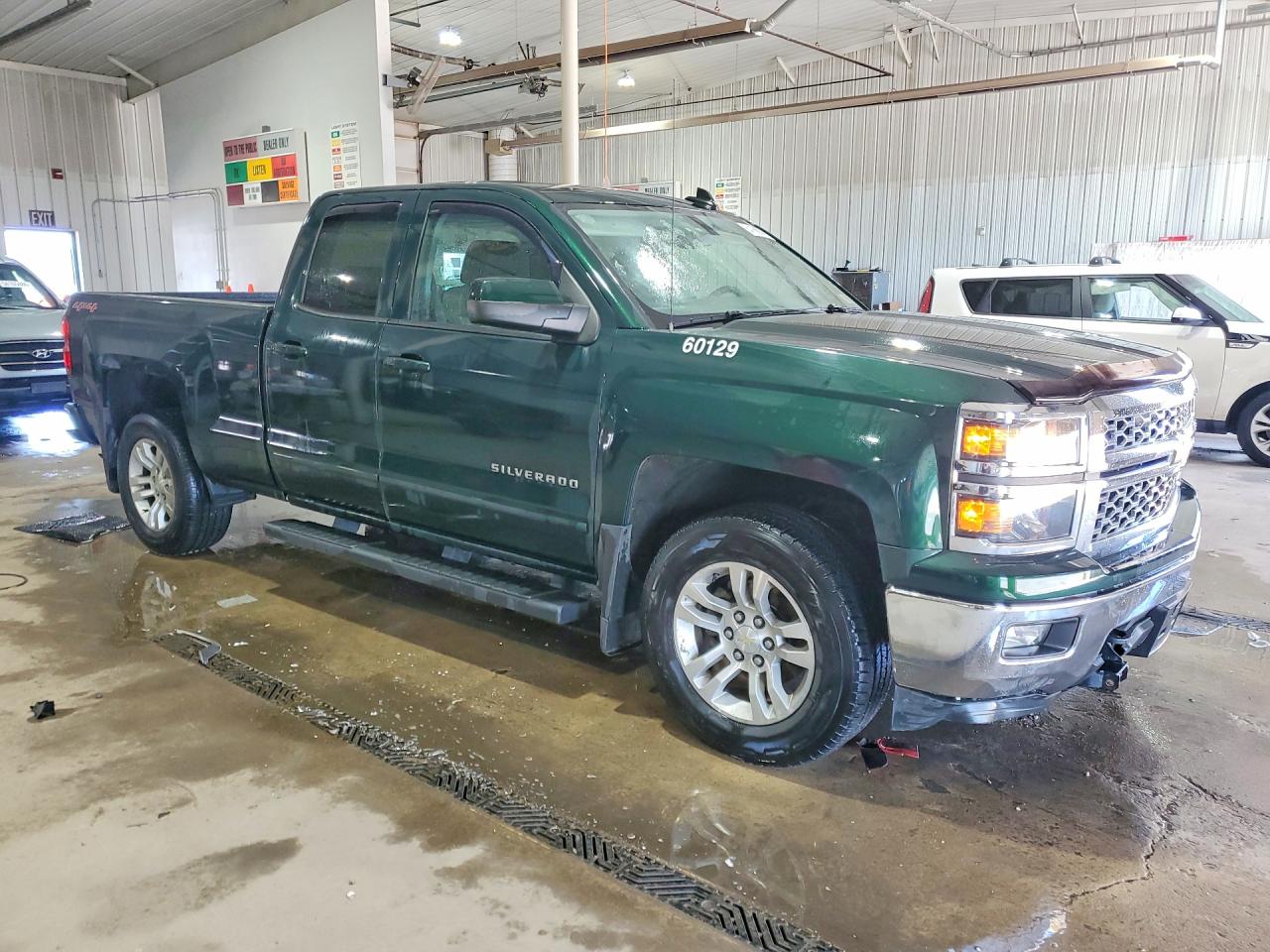 2015 Chevrolet Silverado K1500 Lt Зеленый vin: 1GCVKREC2FZ249573