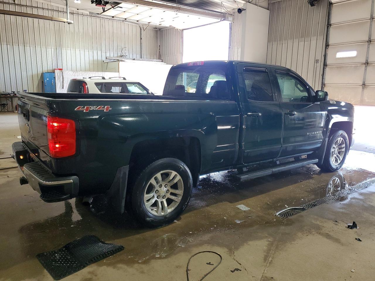 2015 Chevrolet Silverado K1500 Lt Зеленый vin: 1GCVKREC2FZ249573