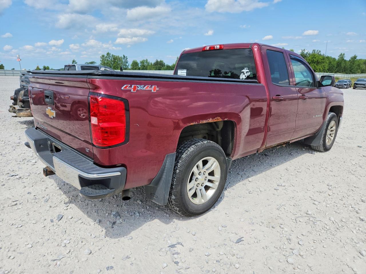 2015 Chevrolet Silverado K1500 Lt Red vin: 1GCVKREC2FZ359975