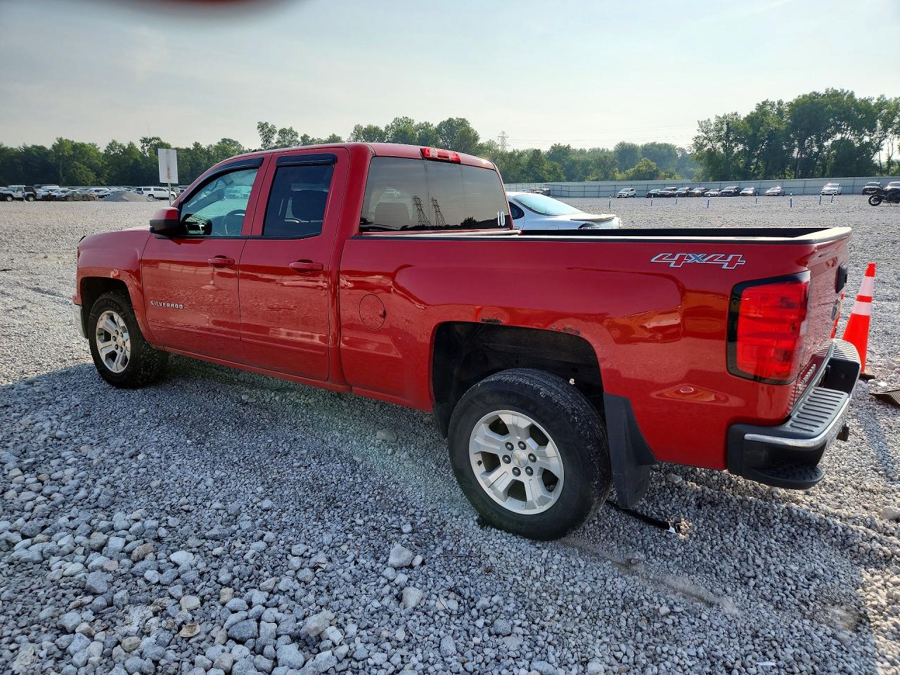 2015 Chevrolet Silverado K1500 Lt Red vin: 1GCVKREC2FZ365016