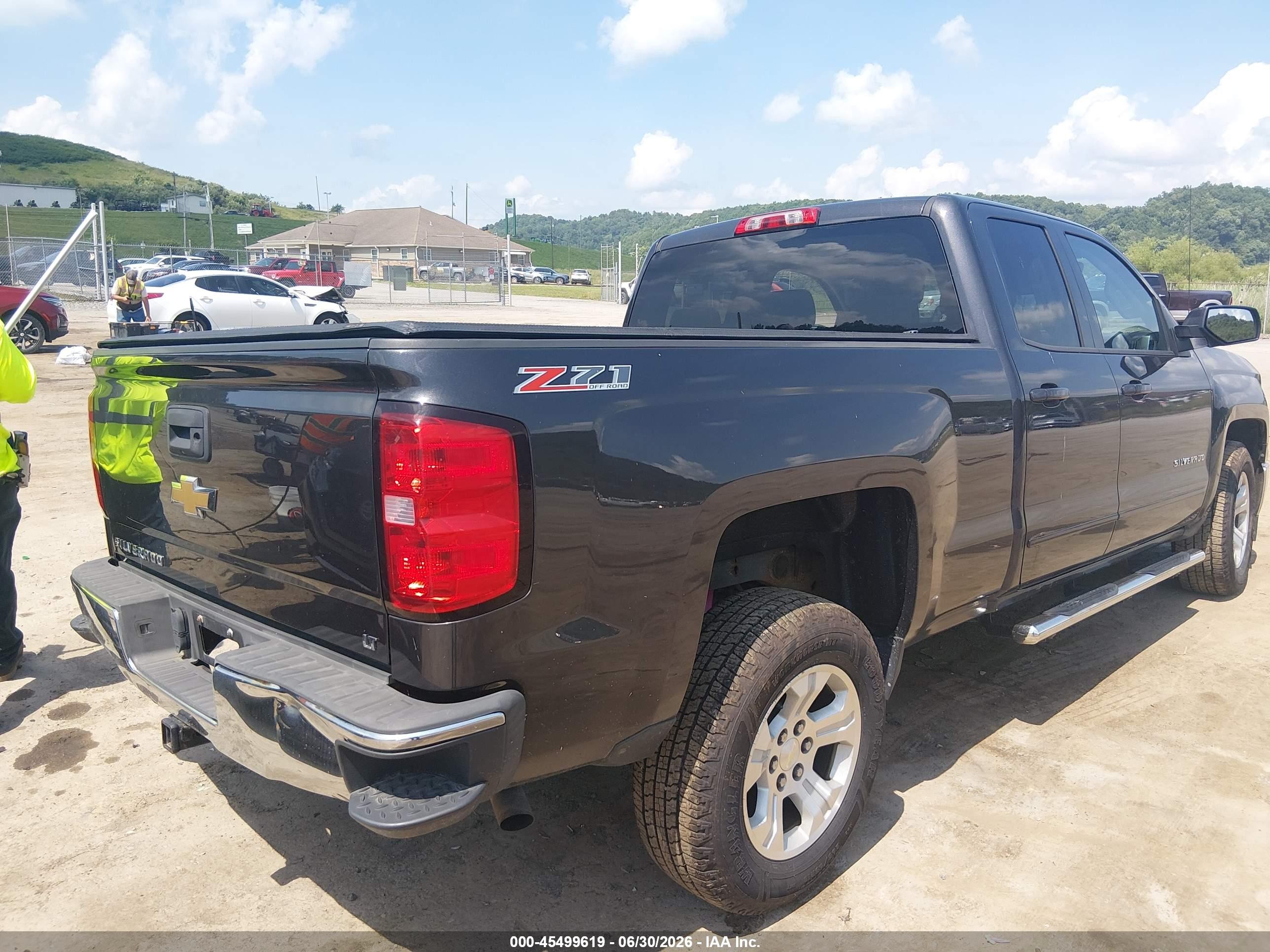 2015 Chevrolet Silverado 1500 2lt Gray vin: 1GCVKREC2FZ366182