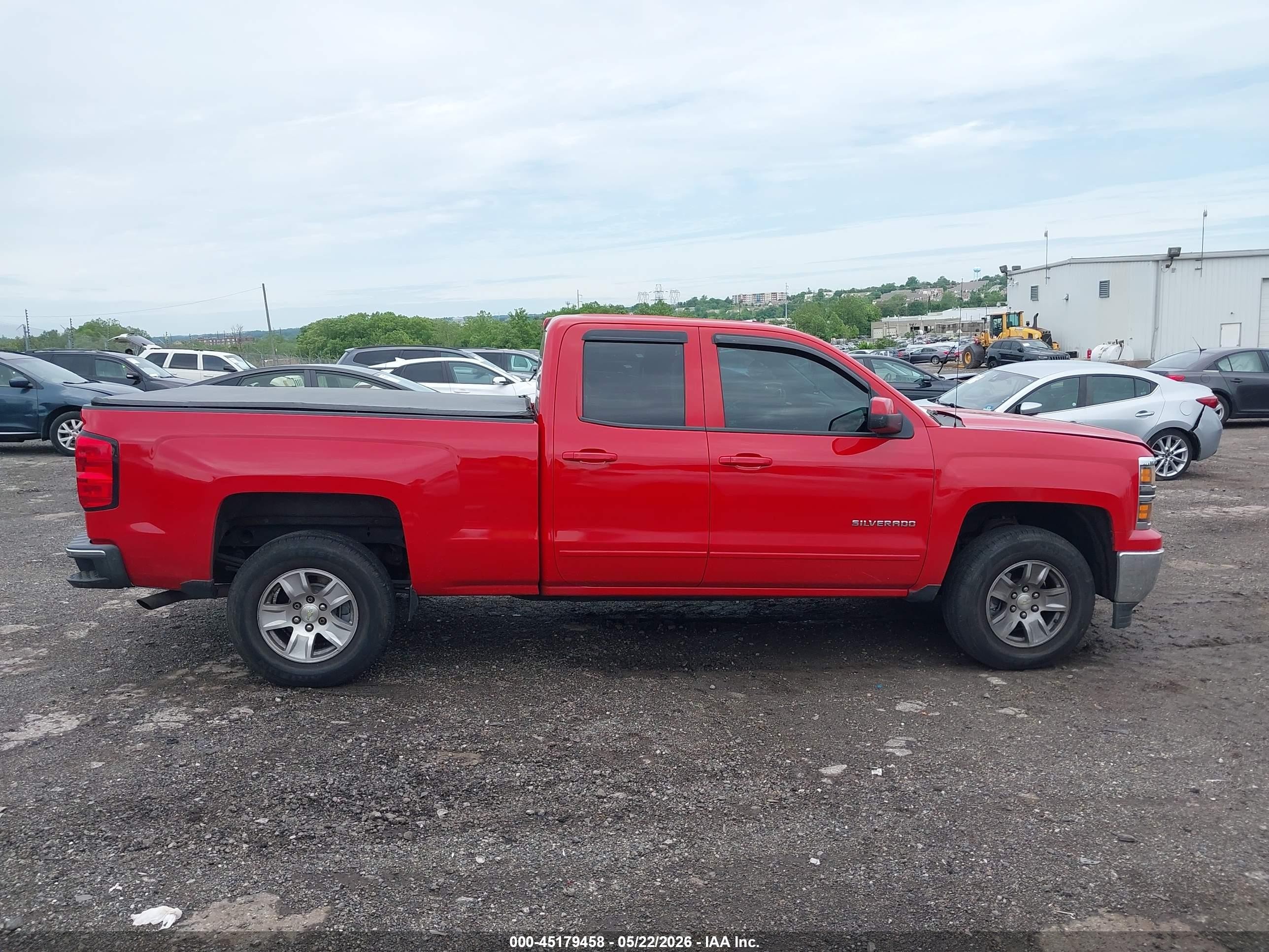 2015 Chevrolet Silverado 1500 1lt Red vin: 1GCVKREC2FZ375724