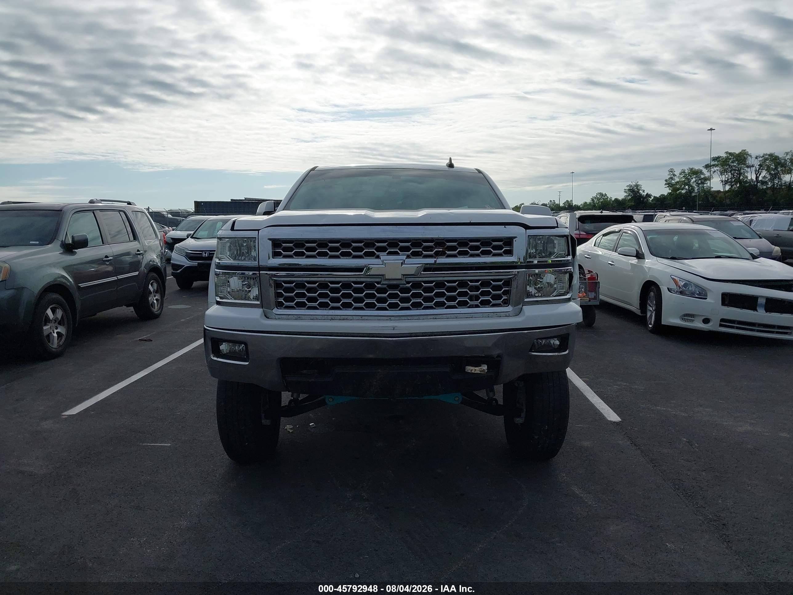 2015 Chevrolet Silverado 1500 Lt White vin: 1GCVKREC2FZ422556
