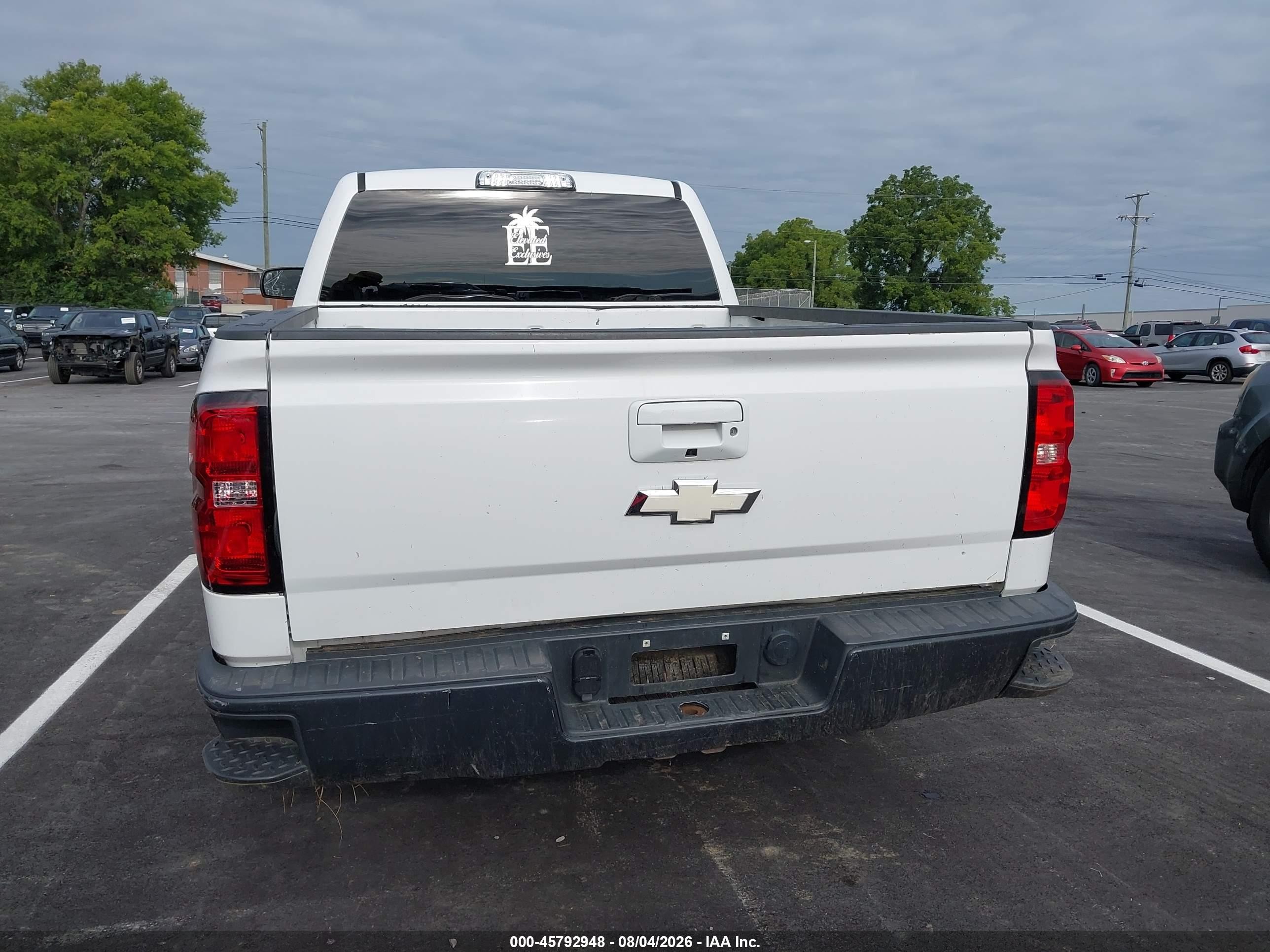 2015 Chevrolet Silverado 1500 Lt White vin: 1GCVKREC2FZ422556