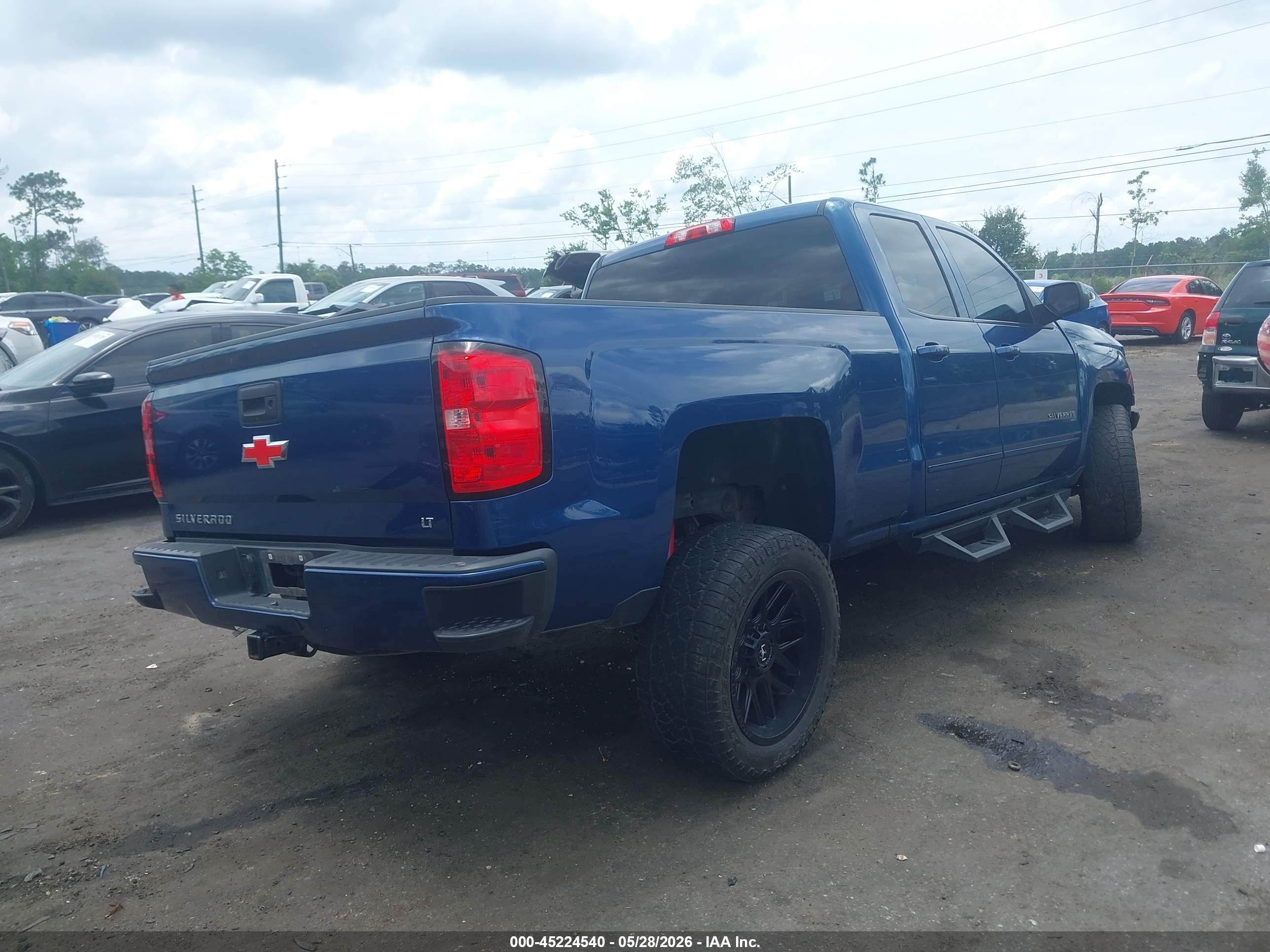 2017 Chevrolet Silverado 1500 2lt Blue vin: 1GCVKREC2HZ341138