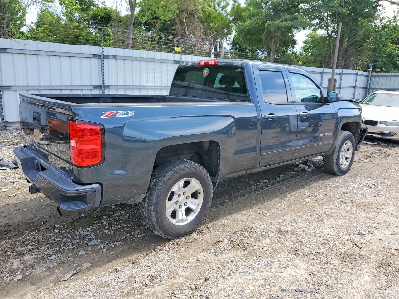 2017 Chevrolet Silverado K1500 Lt Зеленый vin: 1GCVKREC2HZ374334