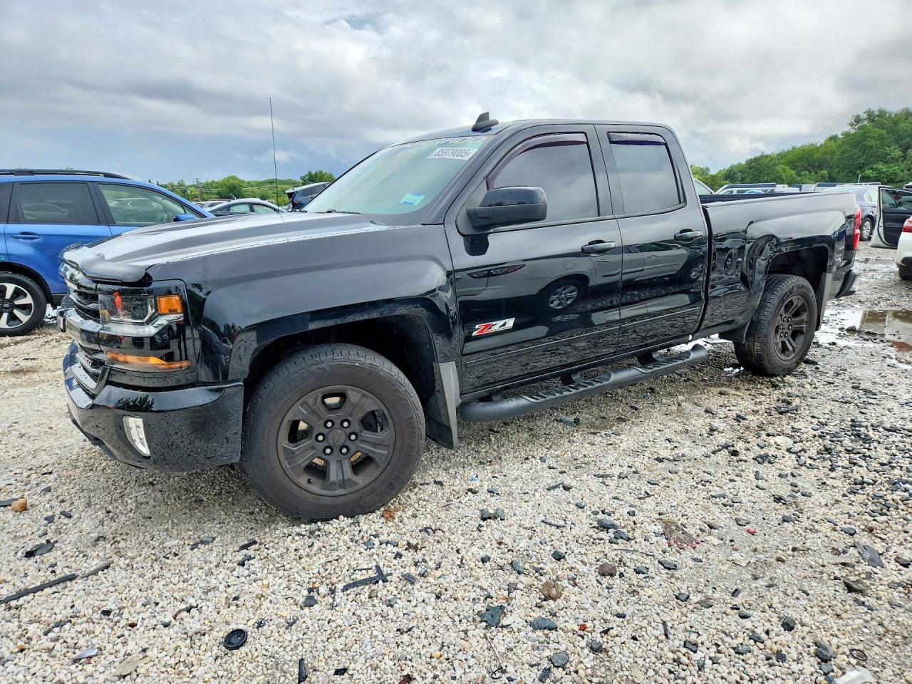 2018 Chevrolet Silverado K1500 Lt Black vin: 1GCVKREC2JZ122041