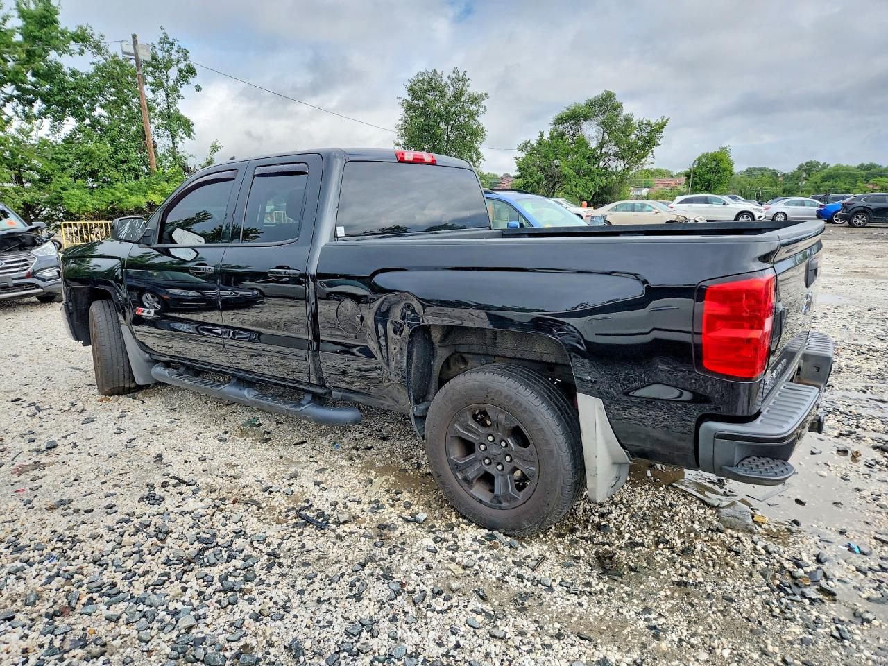 2018 Chevrolet Silverado K1500 Lt Black vin: 1GCVKREC2JZ122041