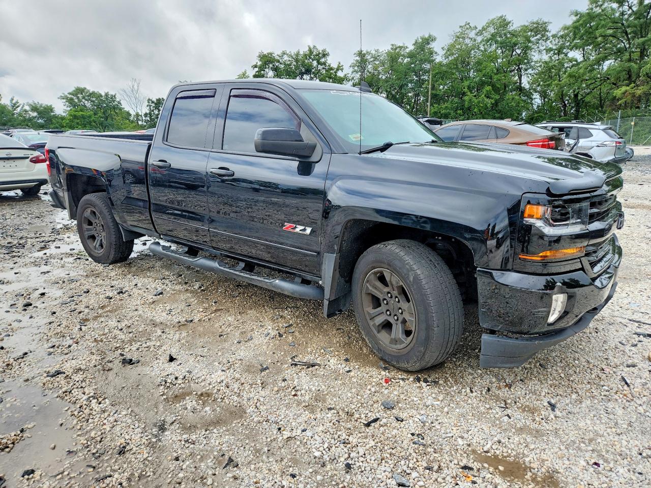 2018 Chevrolet Silverado K1500 Lt Black vin: 1GCVKREC2JZ122041