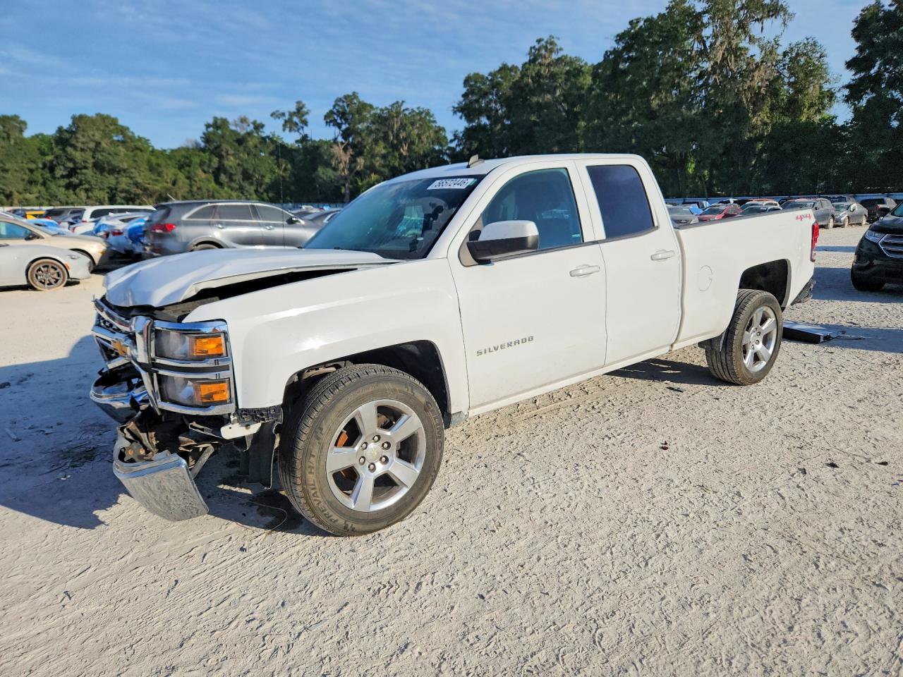 2014 Chevrolet Silverado K1500 Lt White vin: 1GCVKREC3EZ331519