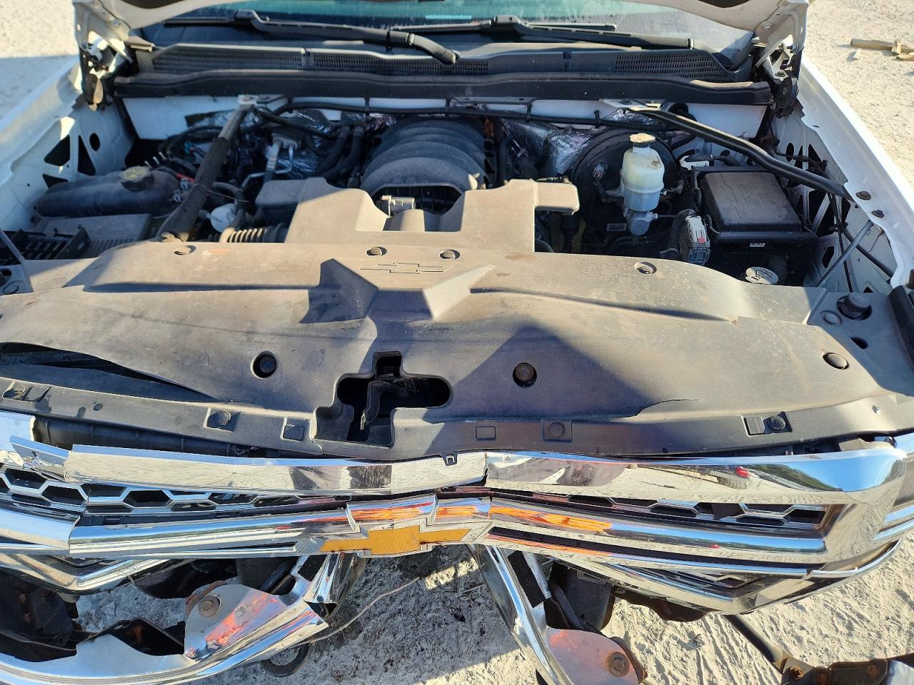 2014 Chevrolet Silverado K1500 Lt White vin: 1GCVKREC3EZ331519