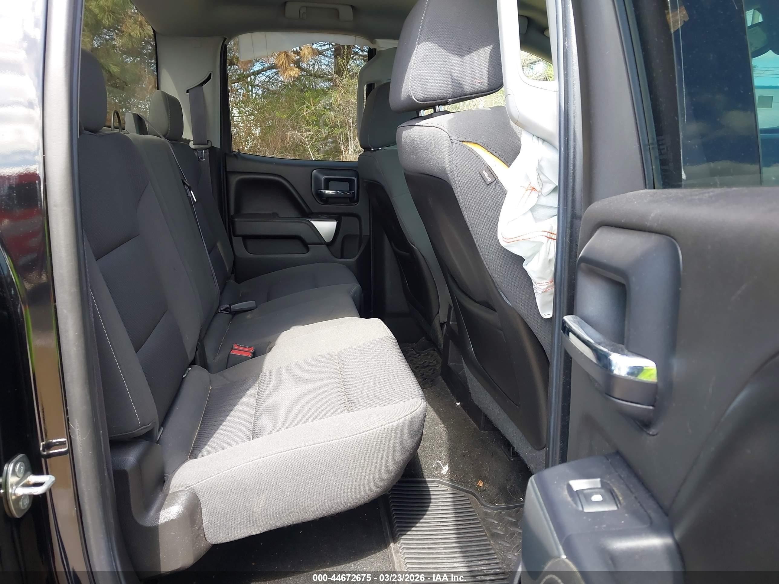 2015 Chevrolet Silverado 1500 1lt Black vin: 1GCVKREC3FZ253633