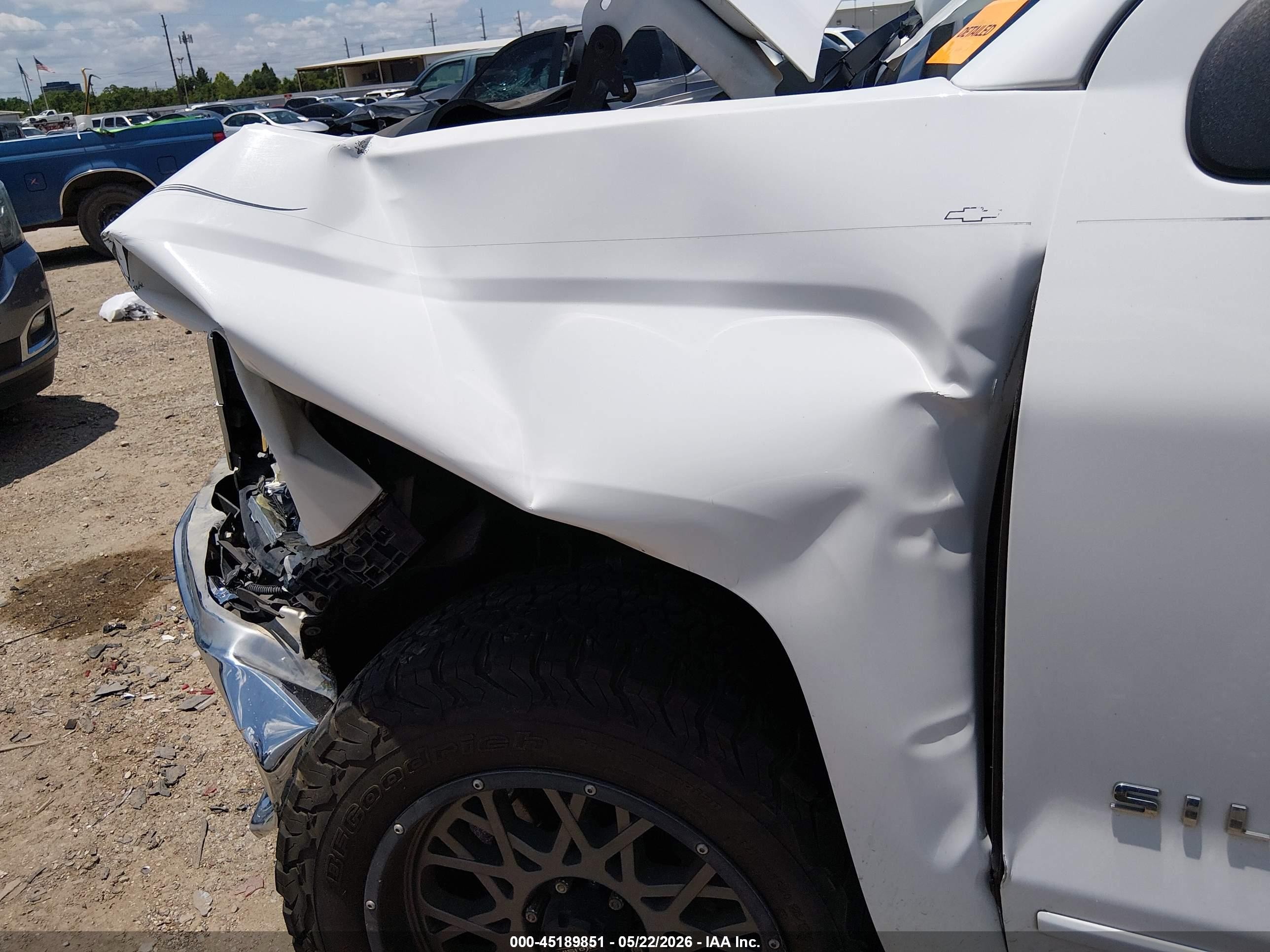 2015 Chevrolet Silverado 1500 2lt Белый vin: 1GCVKREC3FZ316021