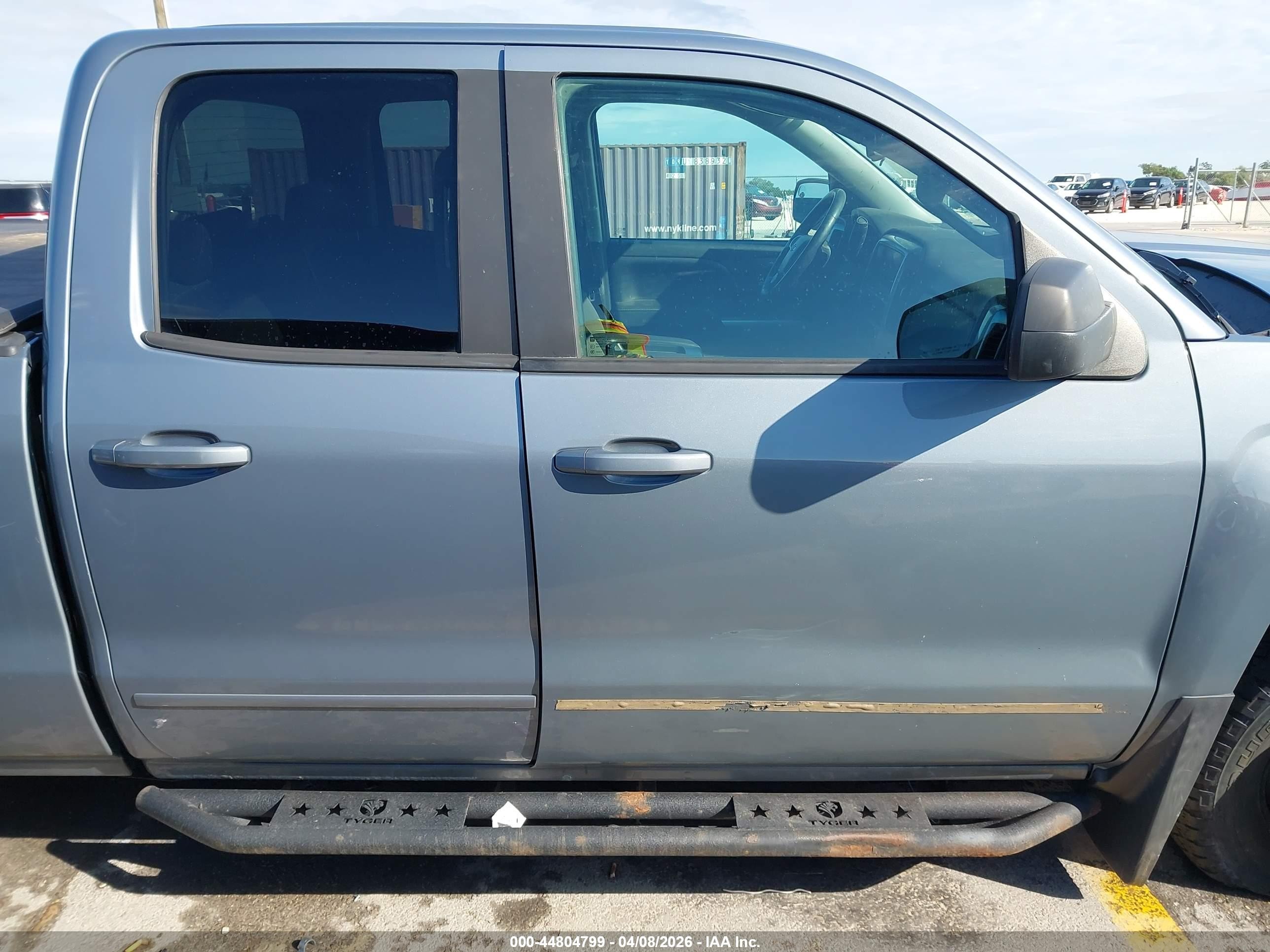 2015 Chevrolet Silverado 1500 1lt Gray vin: 1GCVKREC3FZ447126