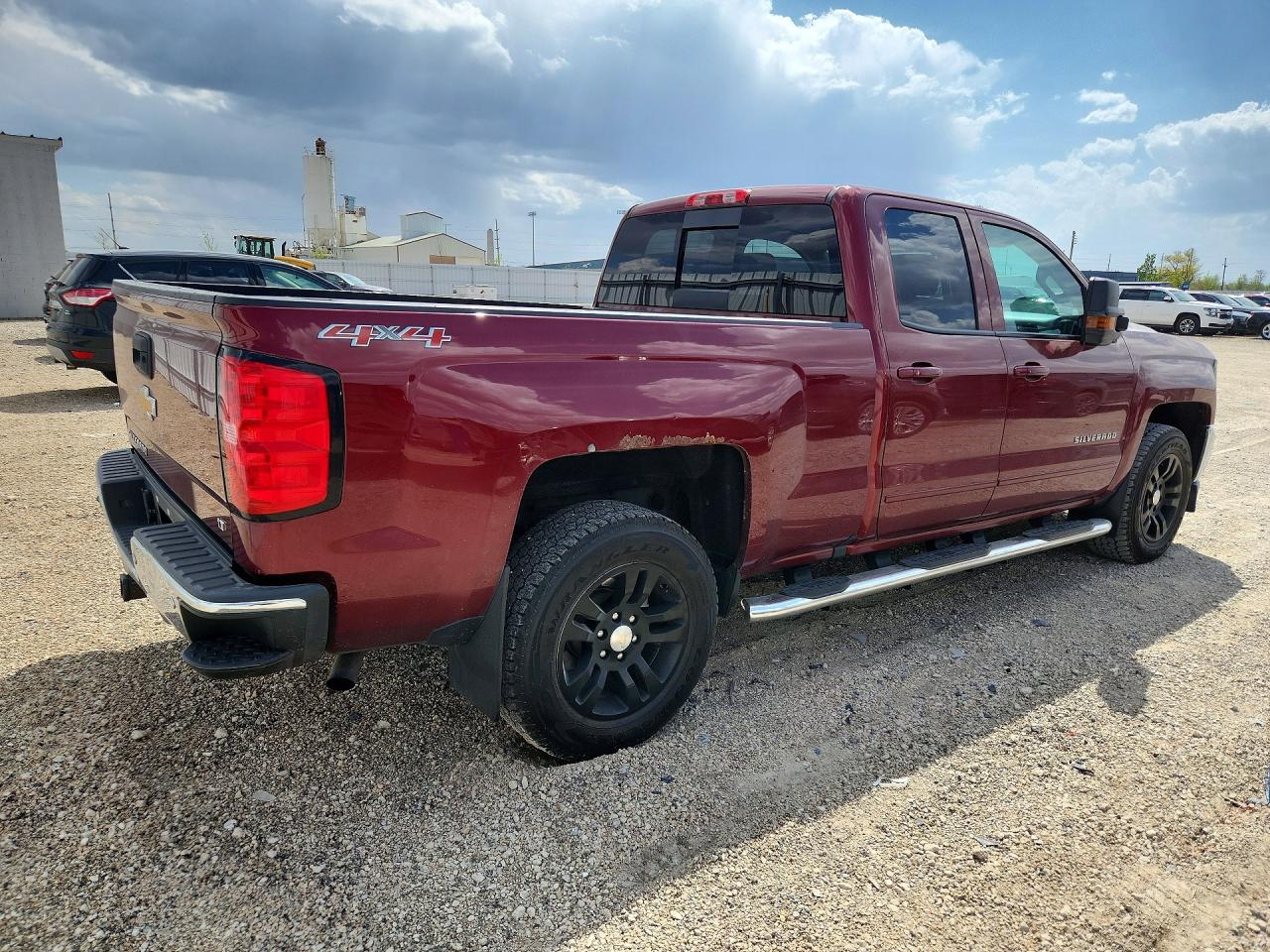 2016 Chevrolet Silverado K1500 Lt Бордовый vin: 1GCVKREC3GZ201596