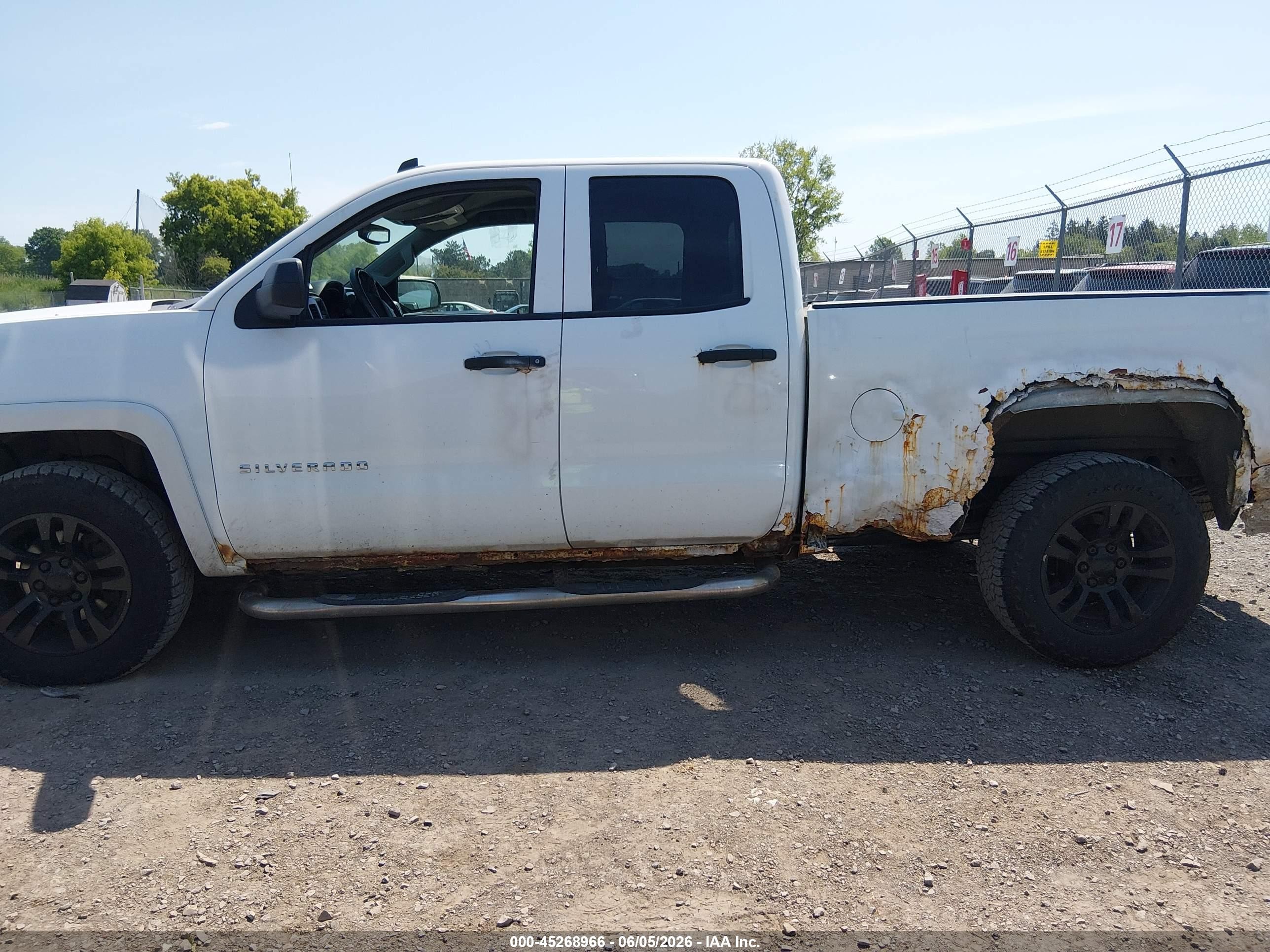 2014 Chevrolet Silverado 1500 Lt Белый vin: 1GCVKREC4EZ127182