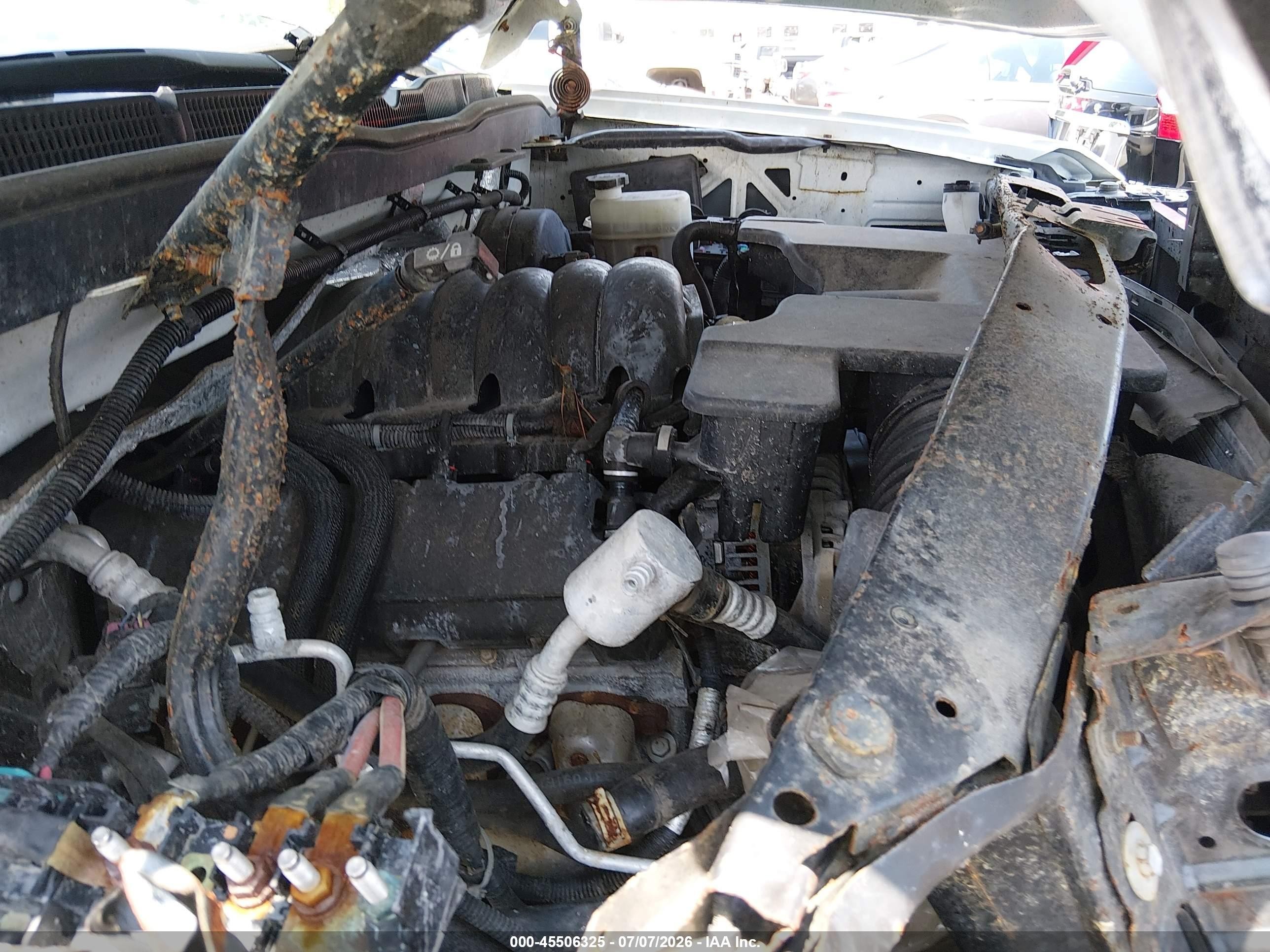 2015 Chevrolet Silverado 1500 1lt Белый vin: 1GCVKREC4FZ164511