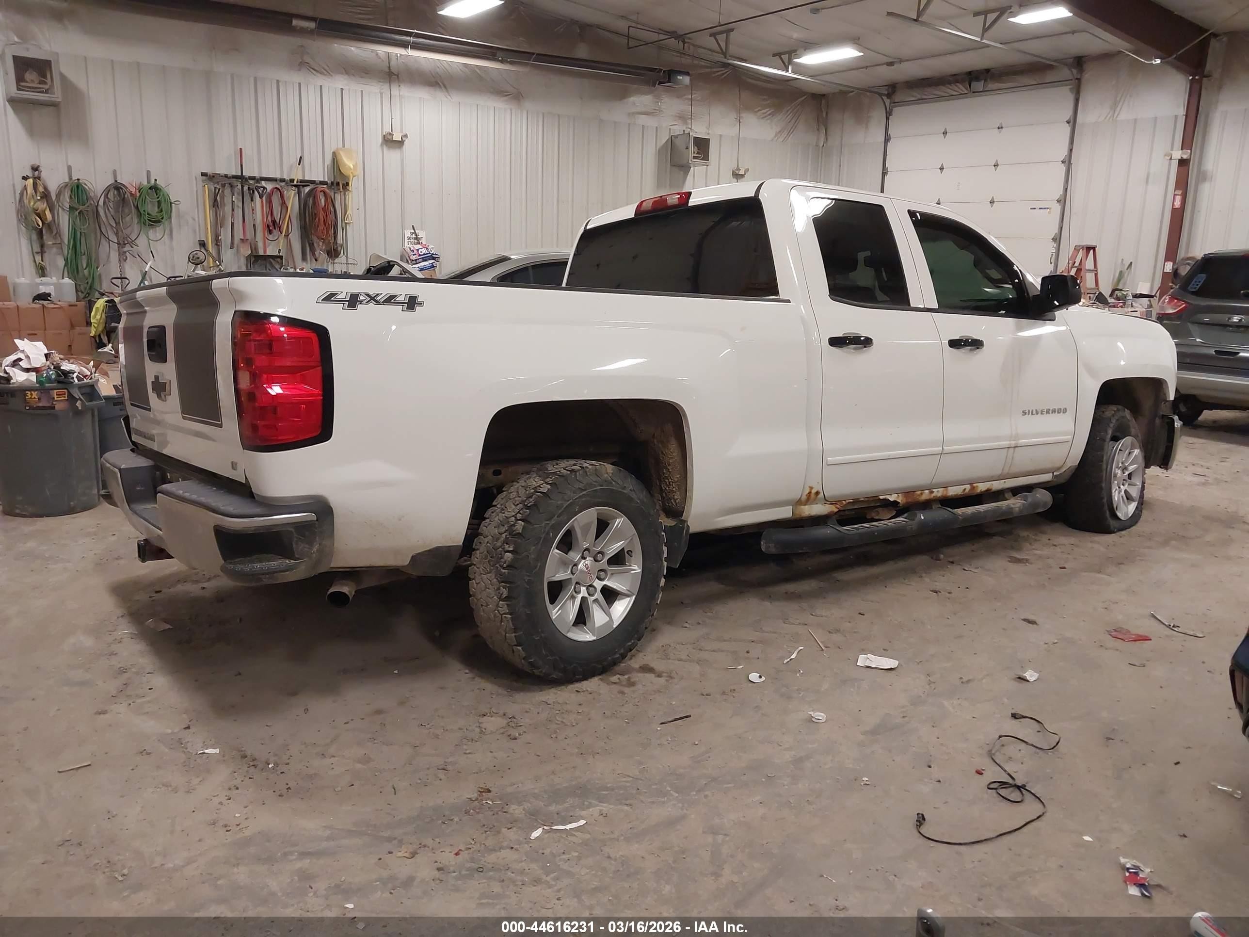 2015 Chevrolet Silverado 1500 1lt White vin: 1GCVKREC4FZ390919