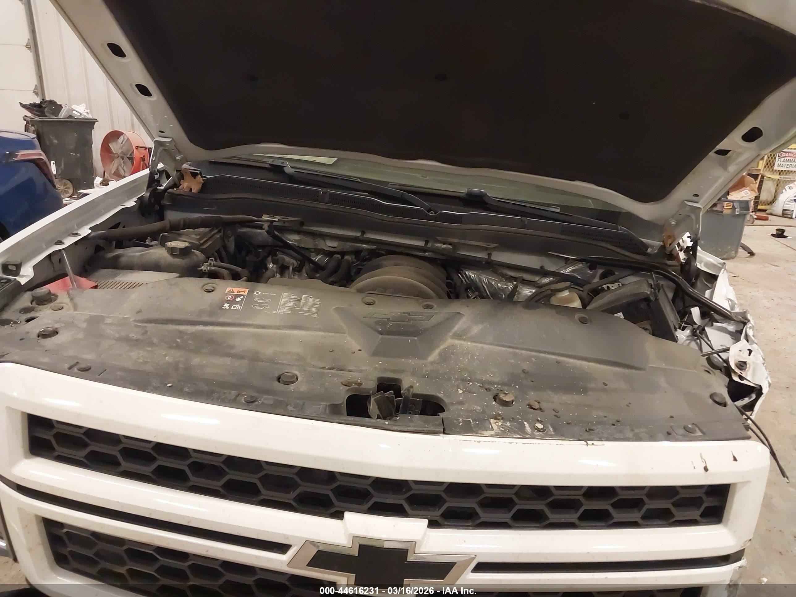 2015 Chevrolet Silverado 1500 1lt White vin: 1GCVKREC4FZ390919
