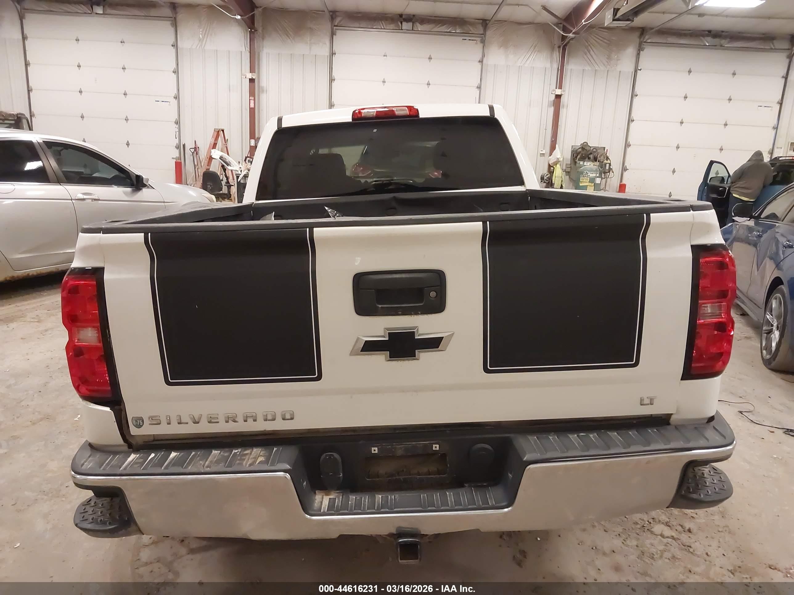 2015 Chevrolet Silverado 1500 1lt White vin: 1GCVKREC4FZ390919