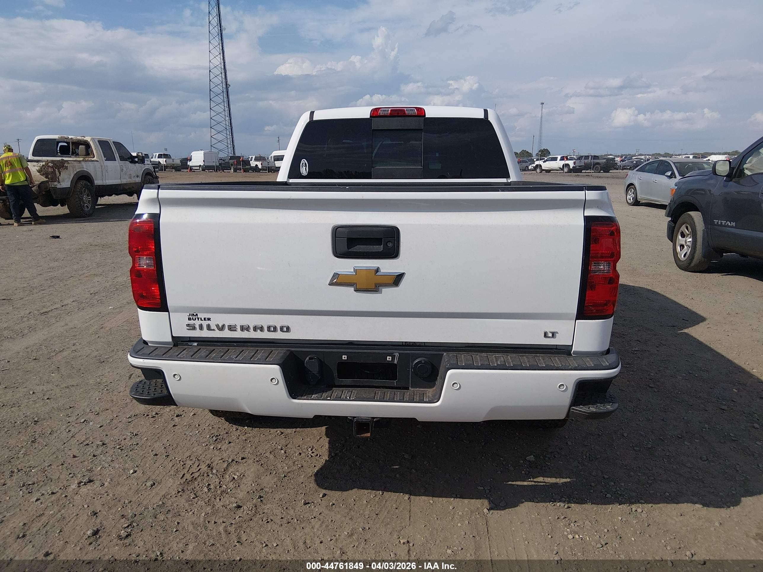 2016 Chevrolet Silverado 1500 2lt White vin: 1GCVKREC4GZ113799