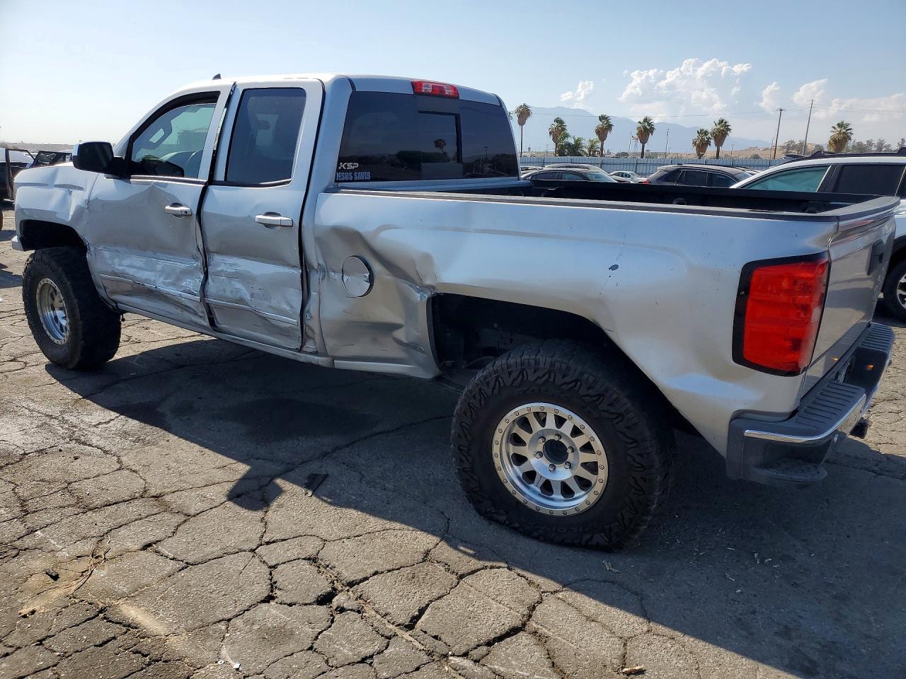 2015 Chevrolet Silverado K1500 Lt Silver vin: 1GCVKREC5FZ192396