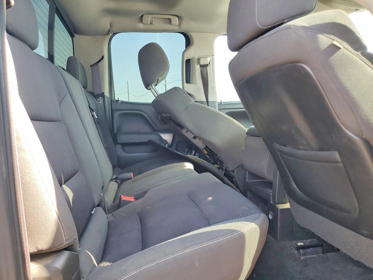 2015 Chevrolet Silverado K1500 Lt Silver vin: 1GCVKREC5FZ192396