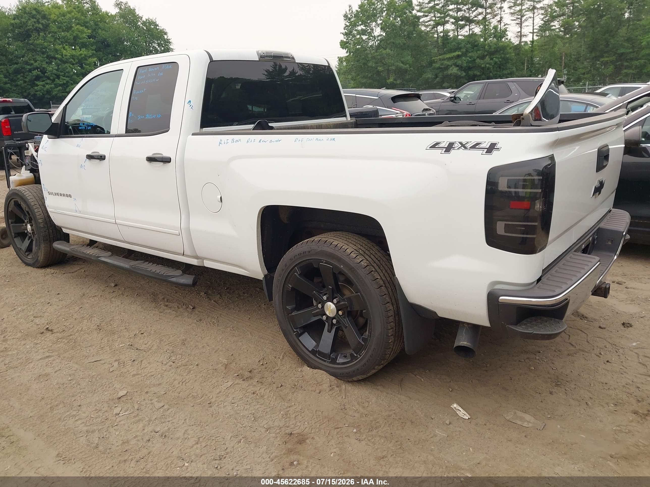 2015 Chevrolet Silverado 1500 Lt Белый vin: 1GCVKREC5FZ212789