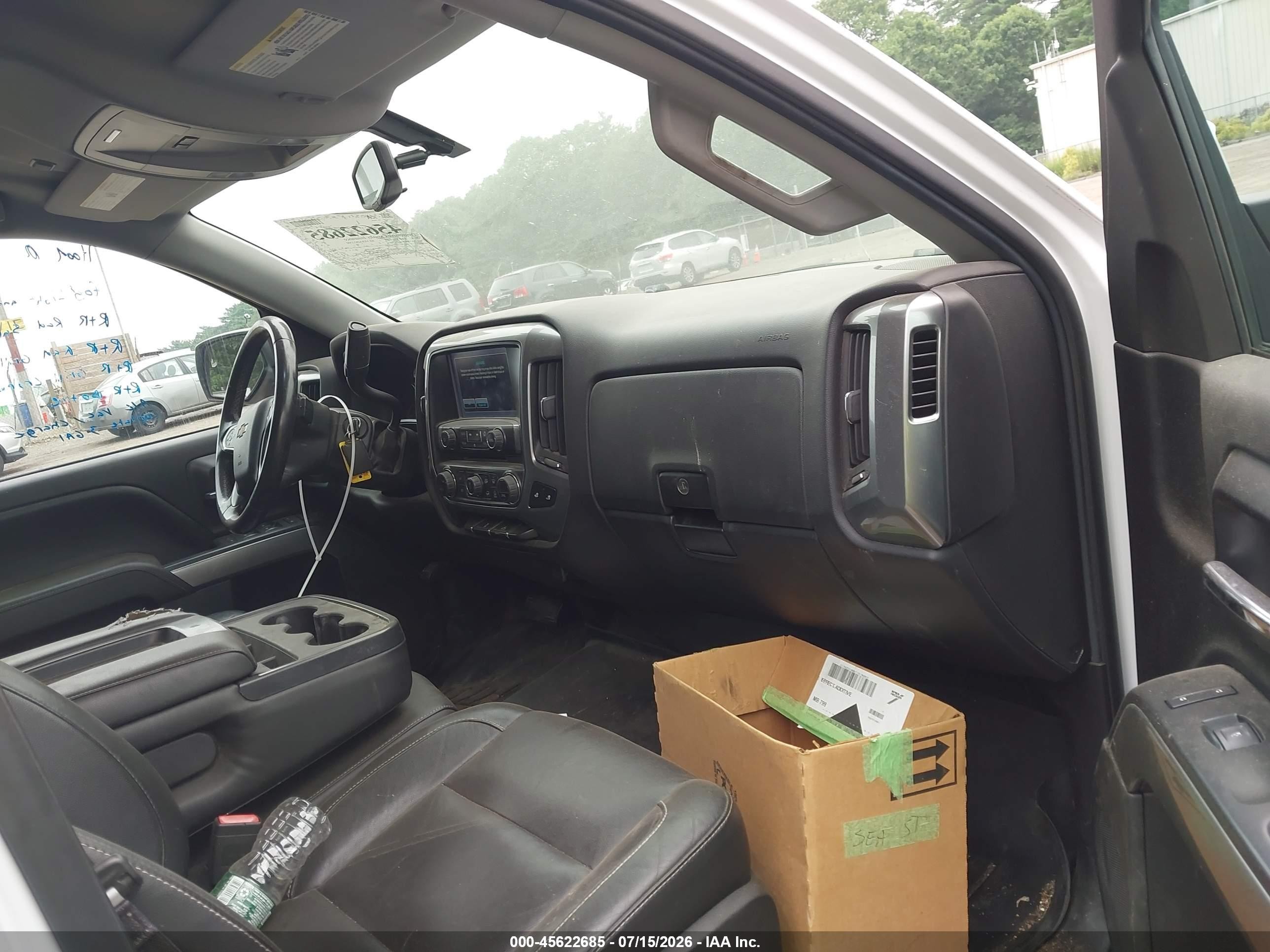 2015 Chevrolet Silverado 1500 Lt Белый vin: 1GCVKREC5FZ212789
