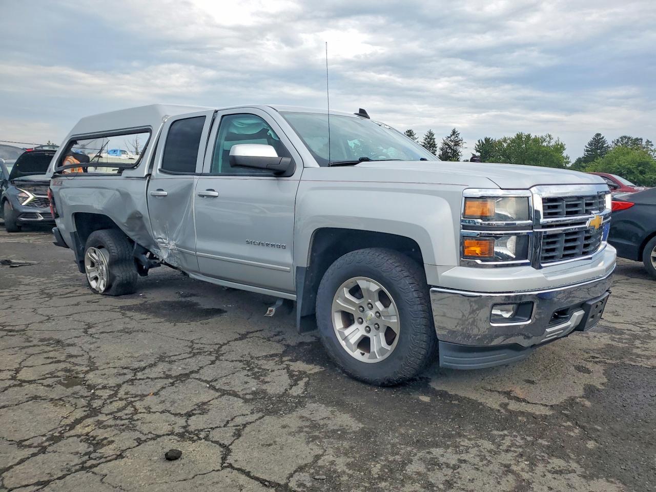 2015 Chevrolet Silverado K1500 Lt Silver vin: 1GCVKREC5FZ386992