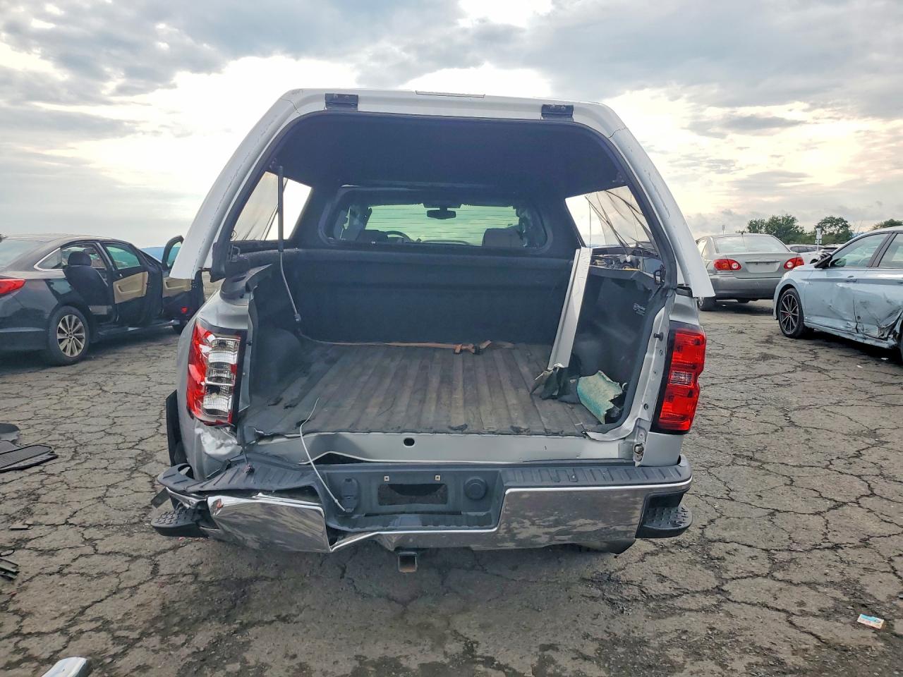 2015 Chevrolet Silverado K1500 Lt Silver vin: 1GCVKREC5FZ386992