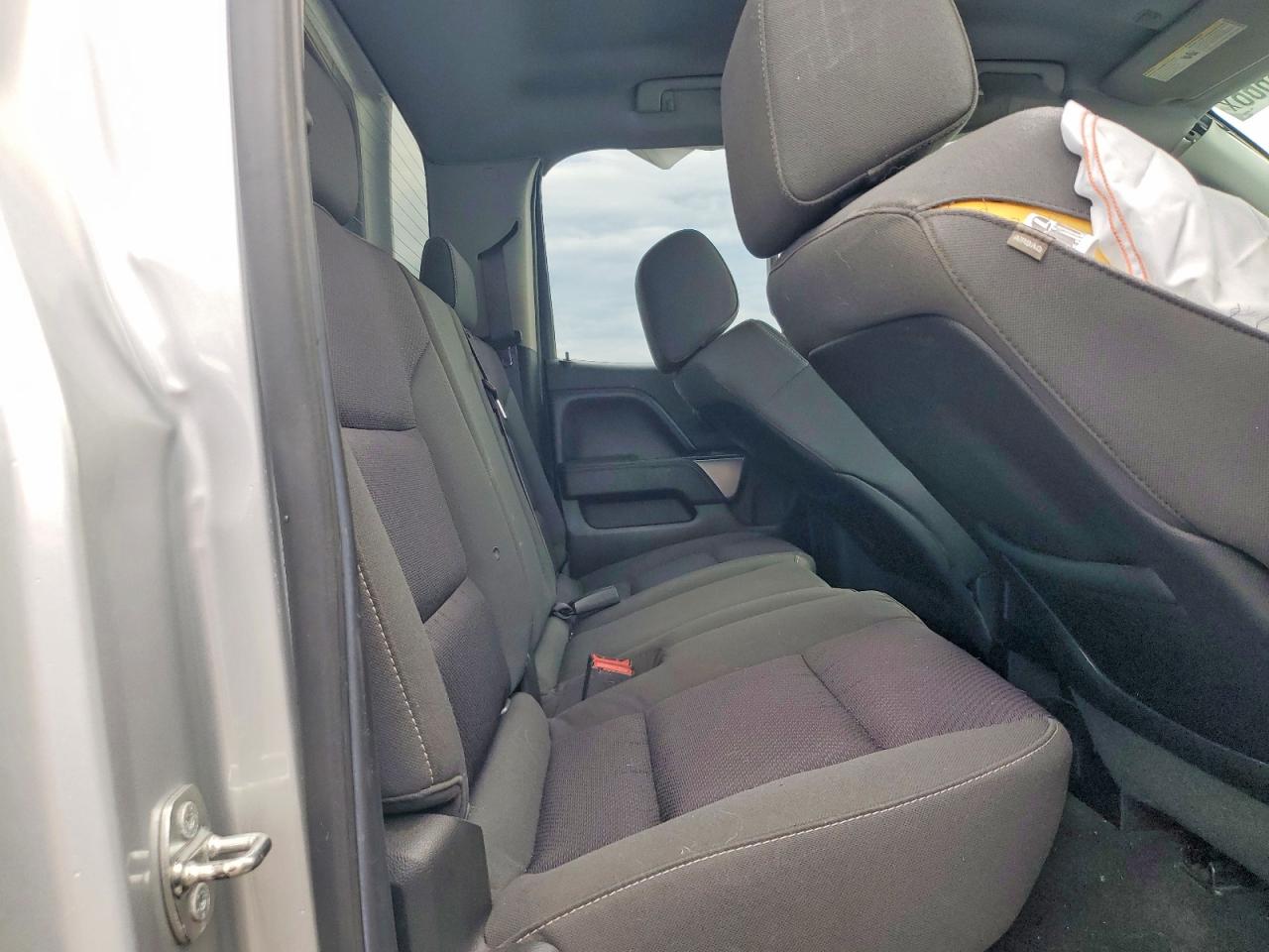 2015 Chevrolet Silverado K1500 Lt Silver vin: 1GCVKREC5FZ386992